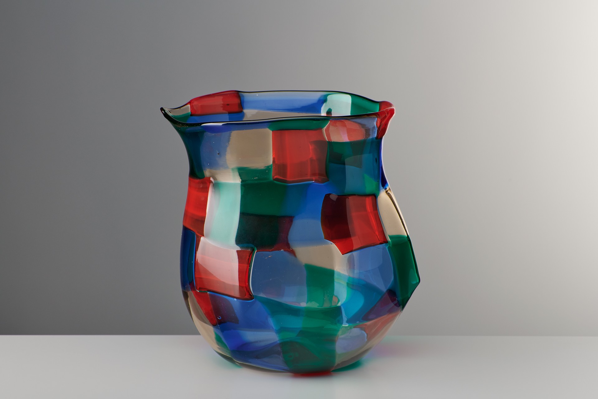 “Pezzato” Vase, Model no. 4397 image 2