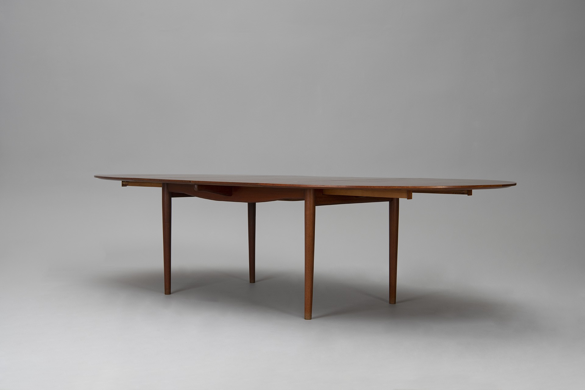 "Judas" Dining table image 10