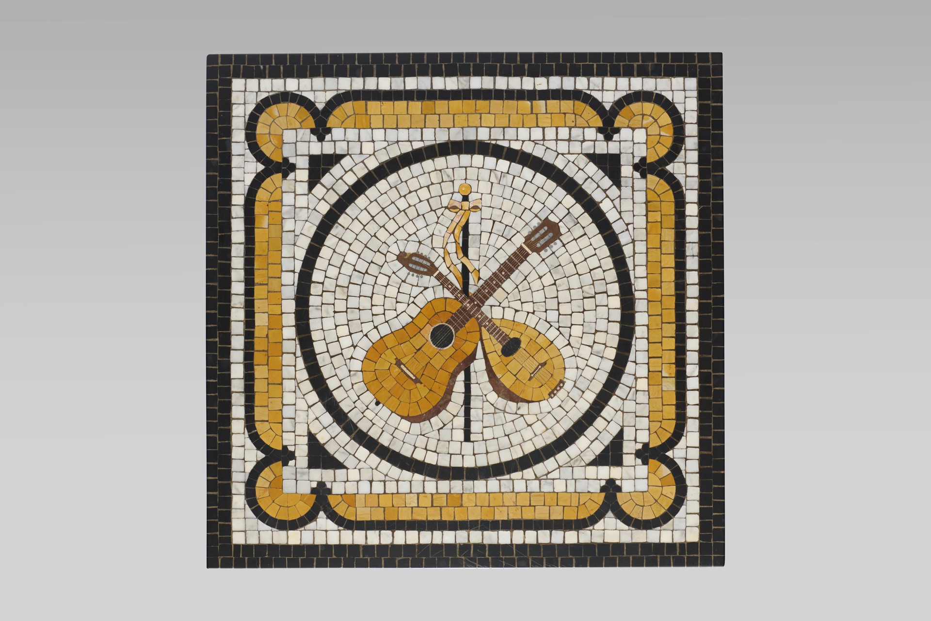 Mosaic Table image 2