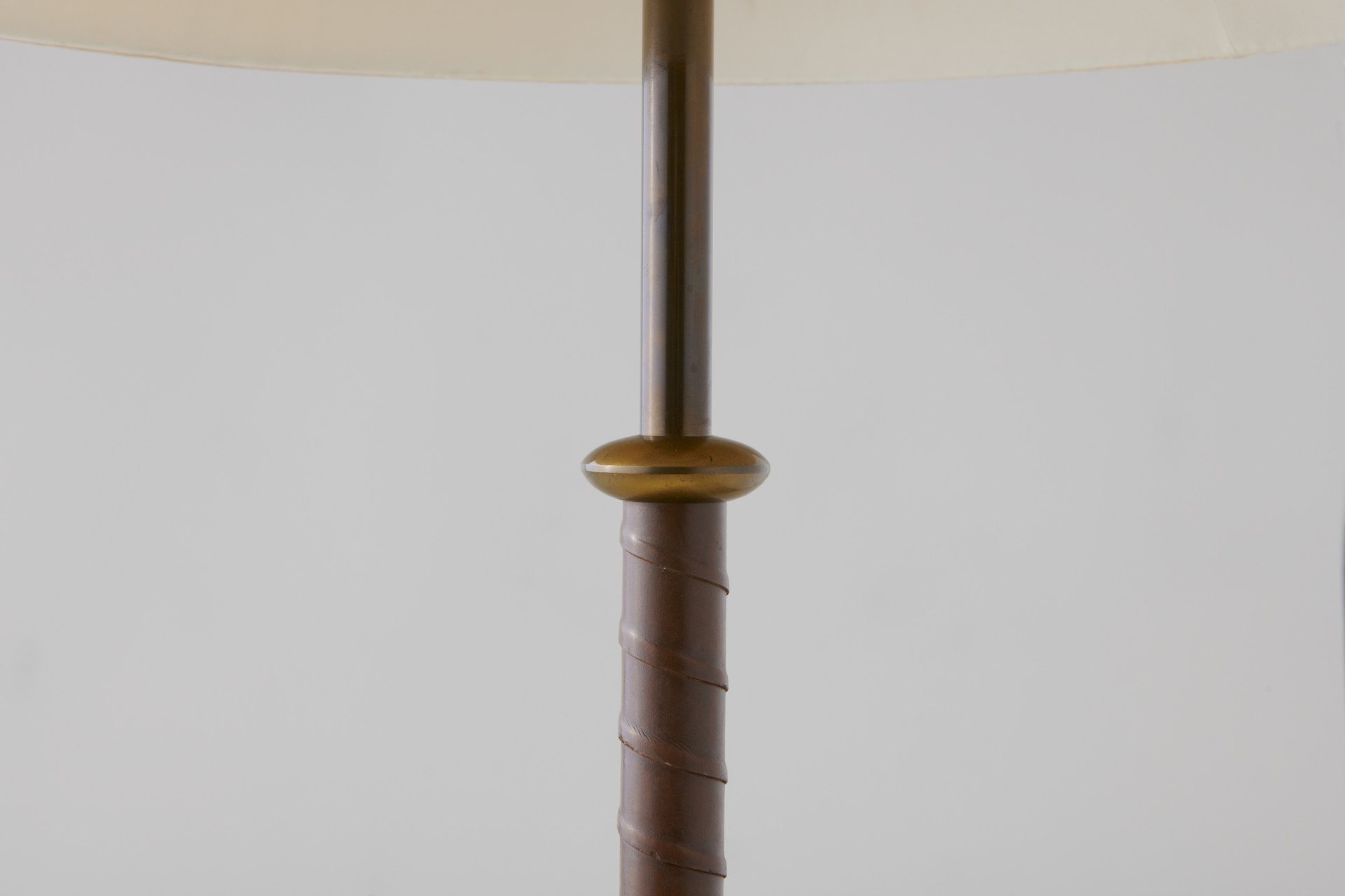 Pair of floor lamps image 5