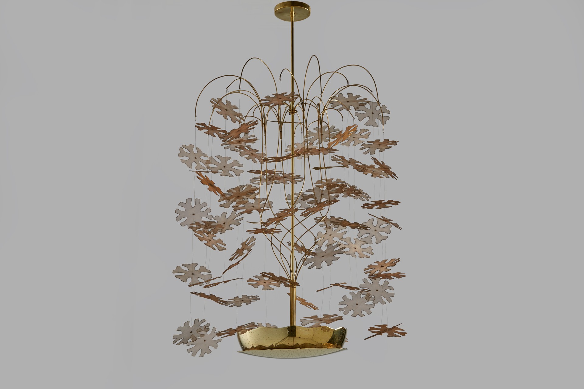 Large 'Snowflake No. 1' Chandelier, Model no. 9014, from the 'Fantasia' Series image 8