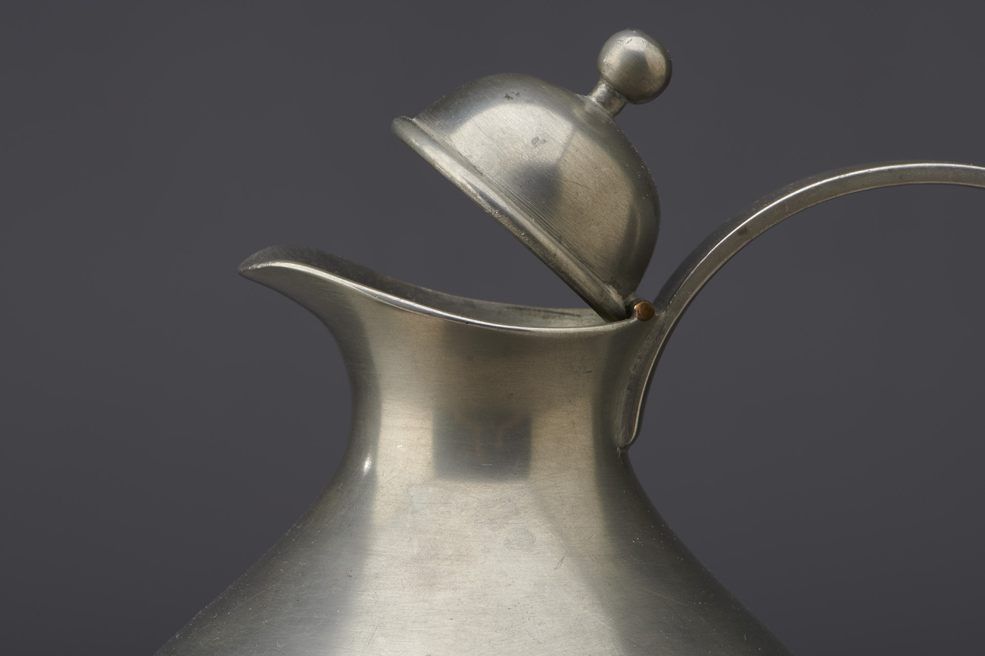 Jug image 3