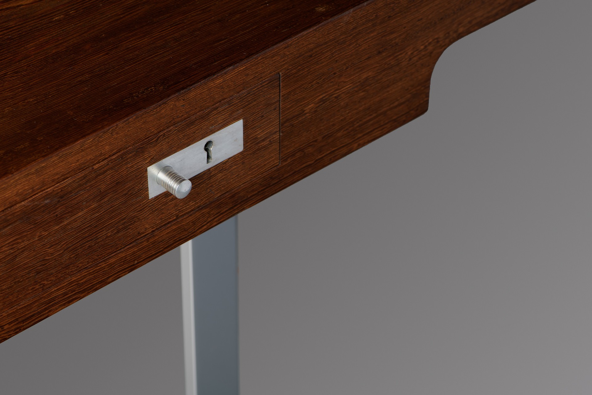 Desk, Model no. JH 810 image 4