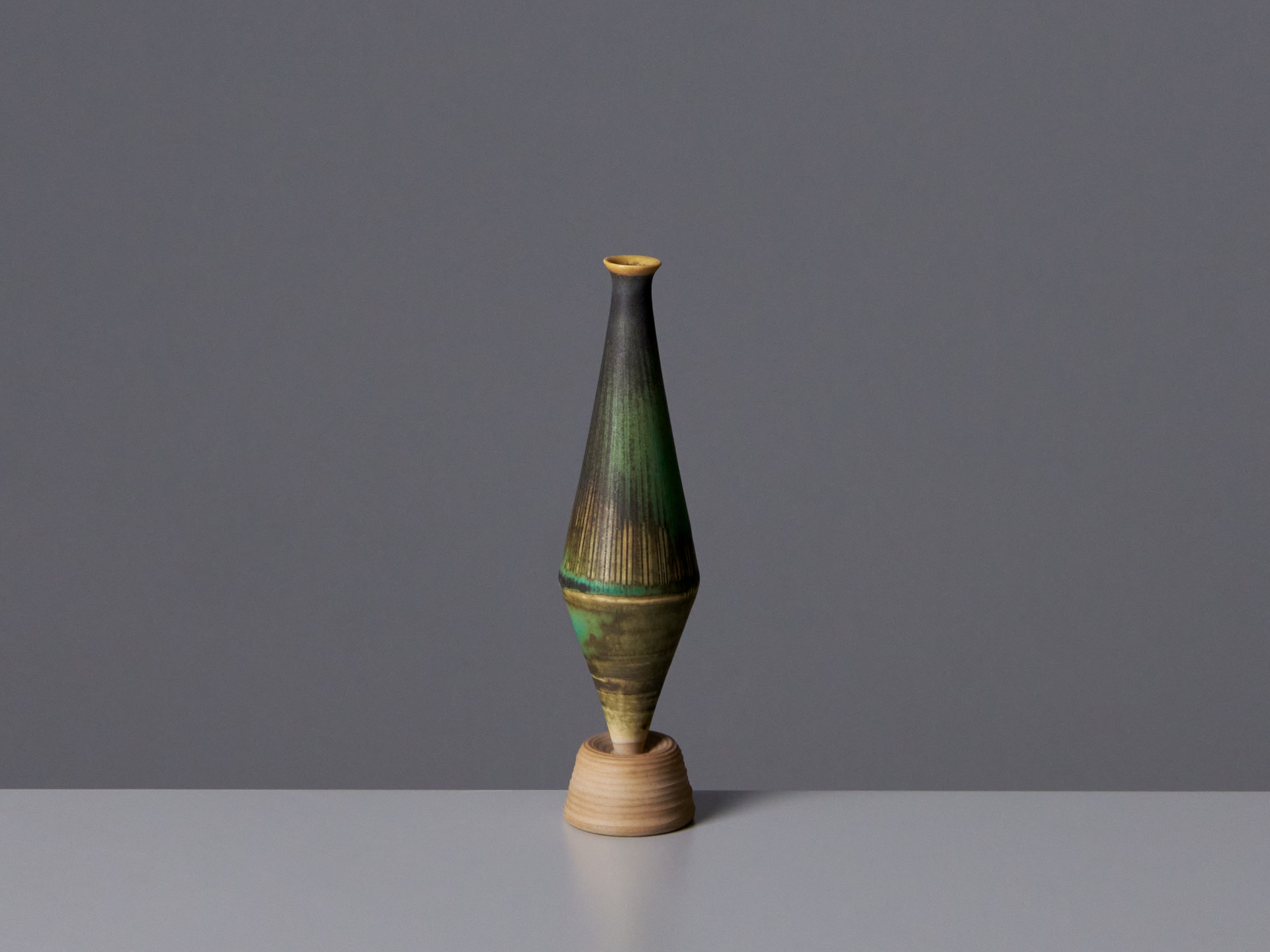 Small 'Spirea Farsta' Vase image 2