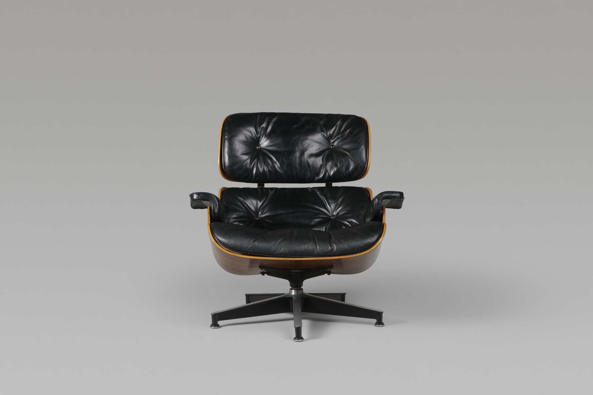 Lounge chair and Ottoman image 2