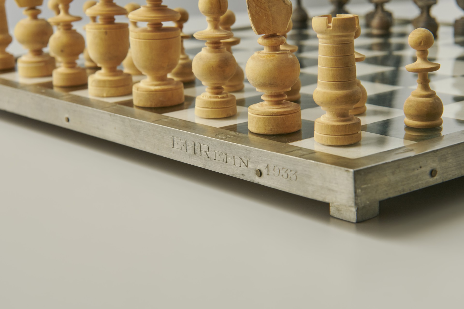 Chess Set with Pewter Case image 4