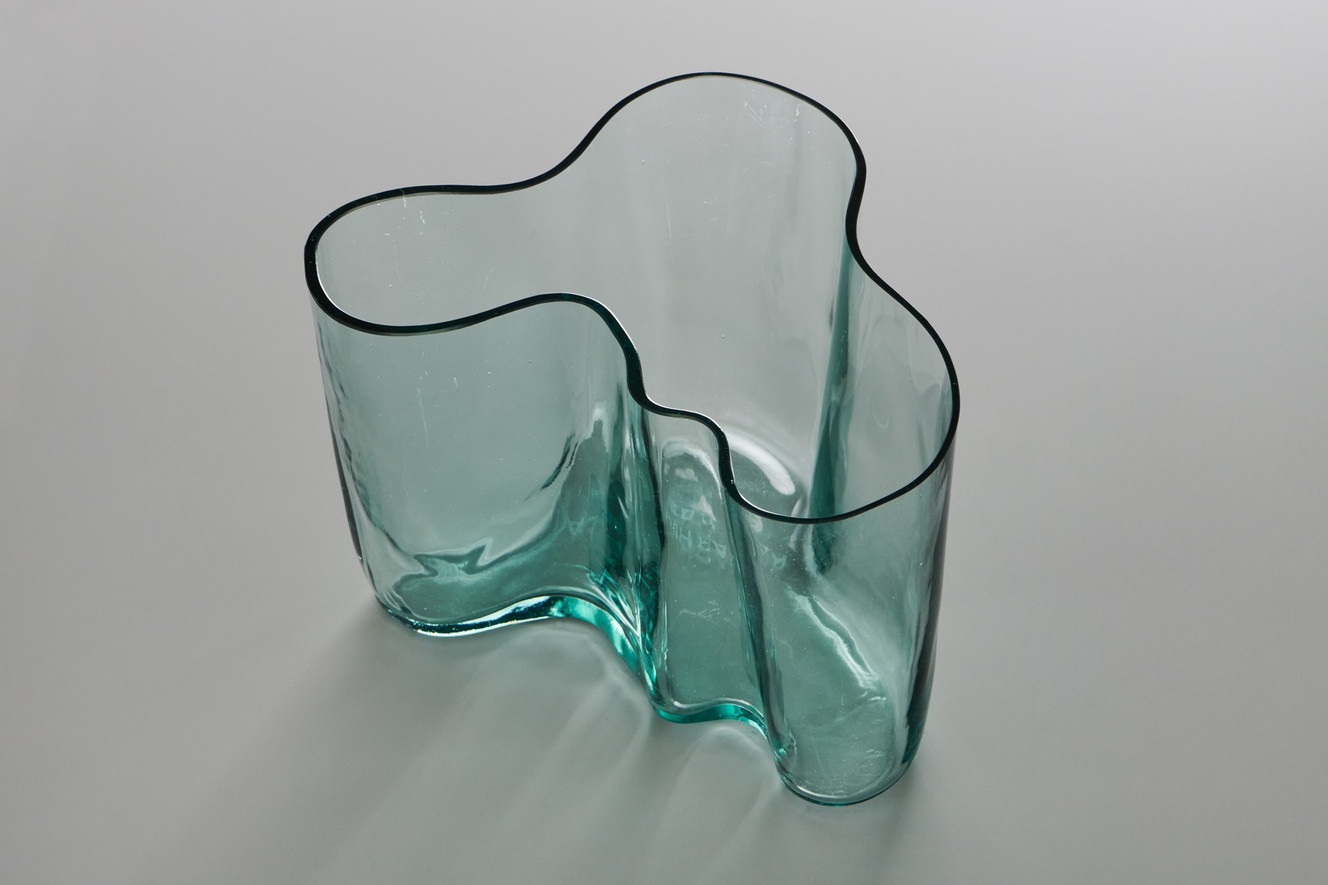 "Savoy" Vase image 3