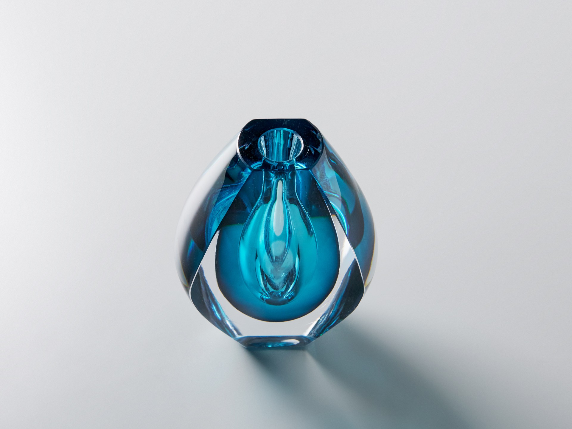 Vase image 4
