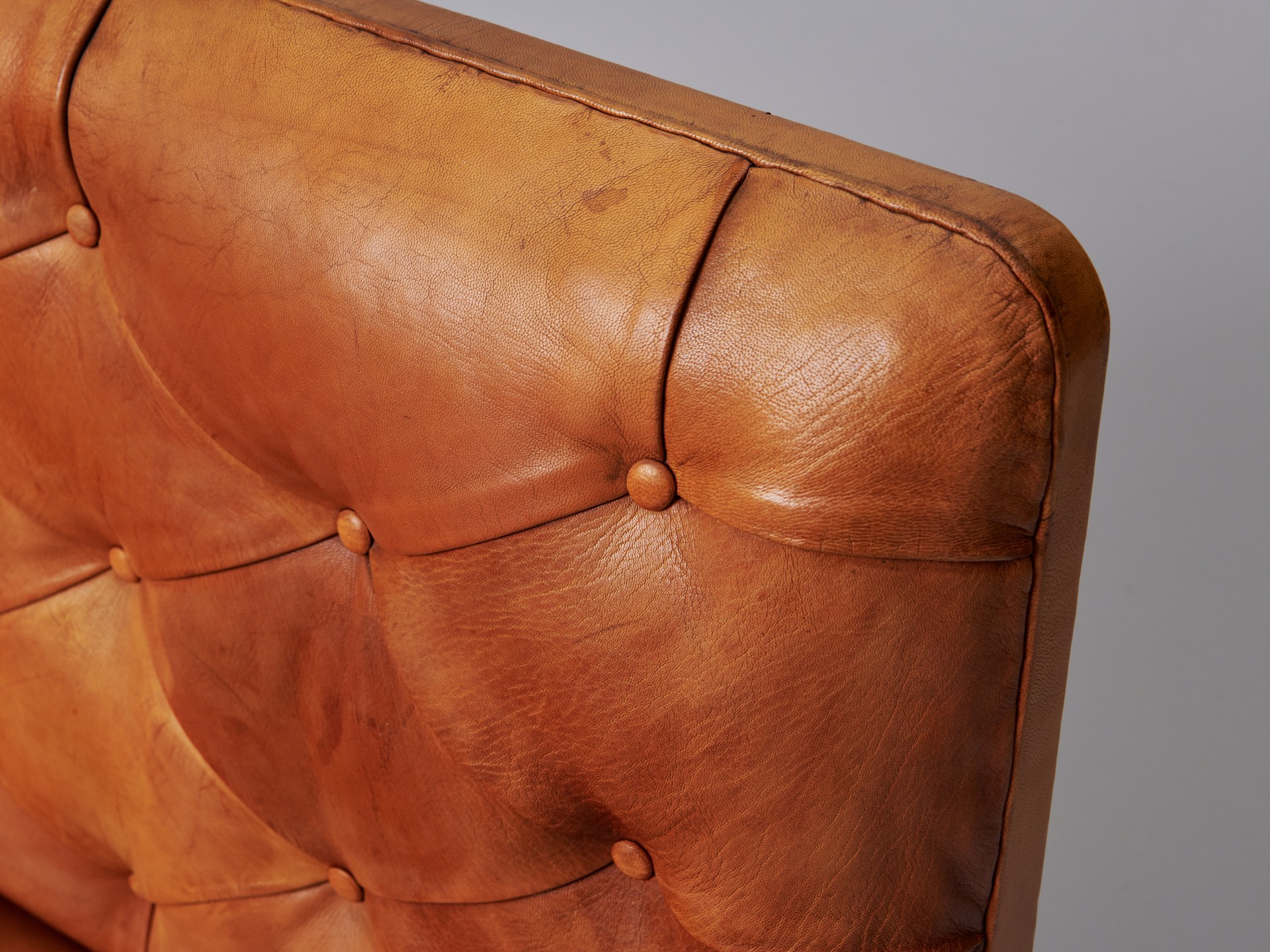 Pair of 'Addition' Sofas image 8