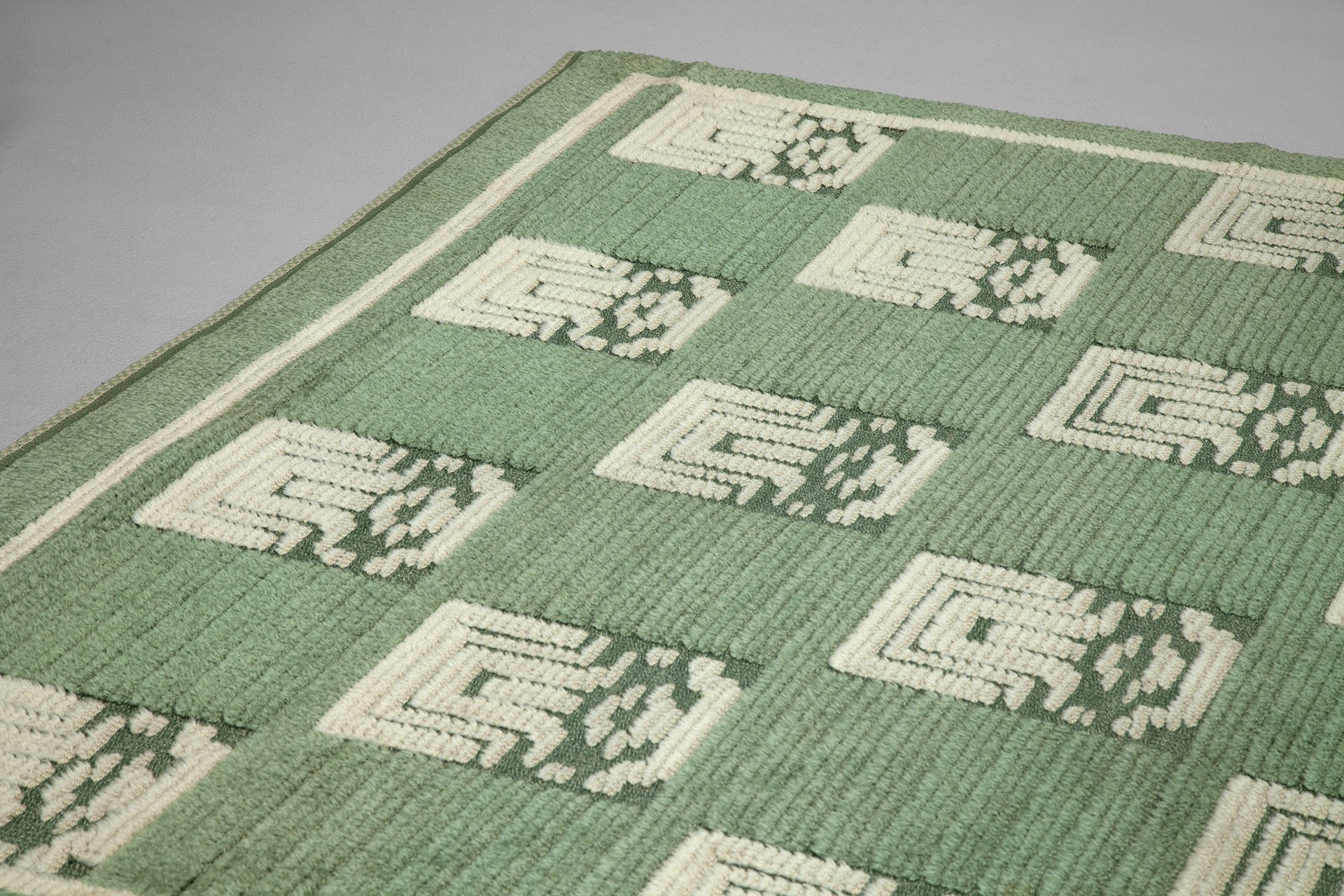 Relief Woven Carpet image 3