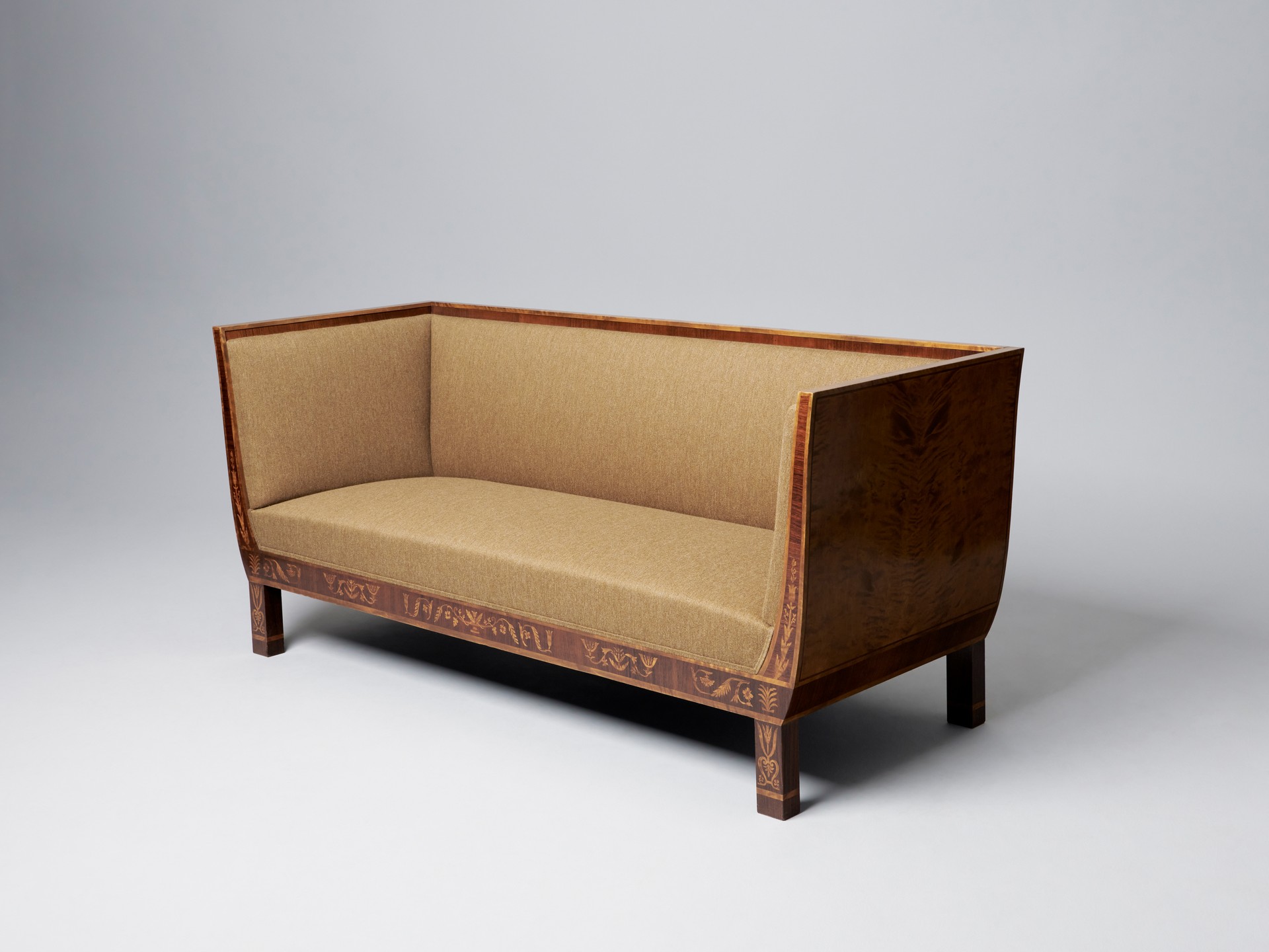 Sofa image 2