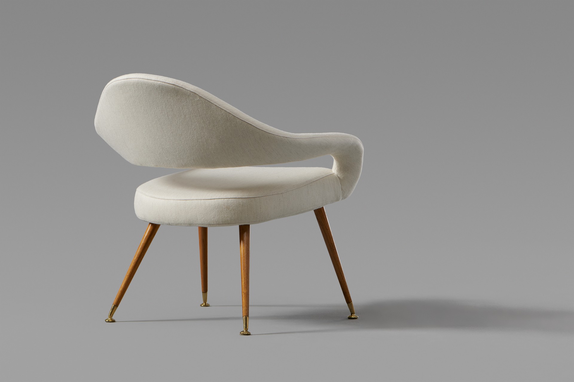 Rare Pair of Lounge Chairs, Model no. DU 55P image 4