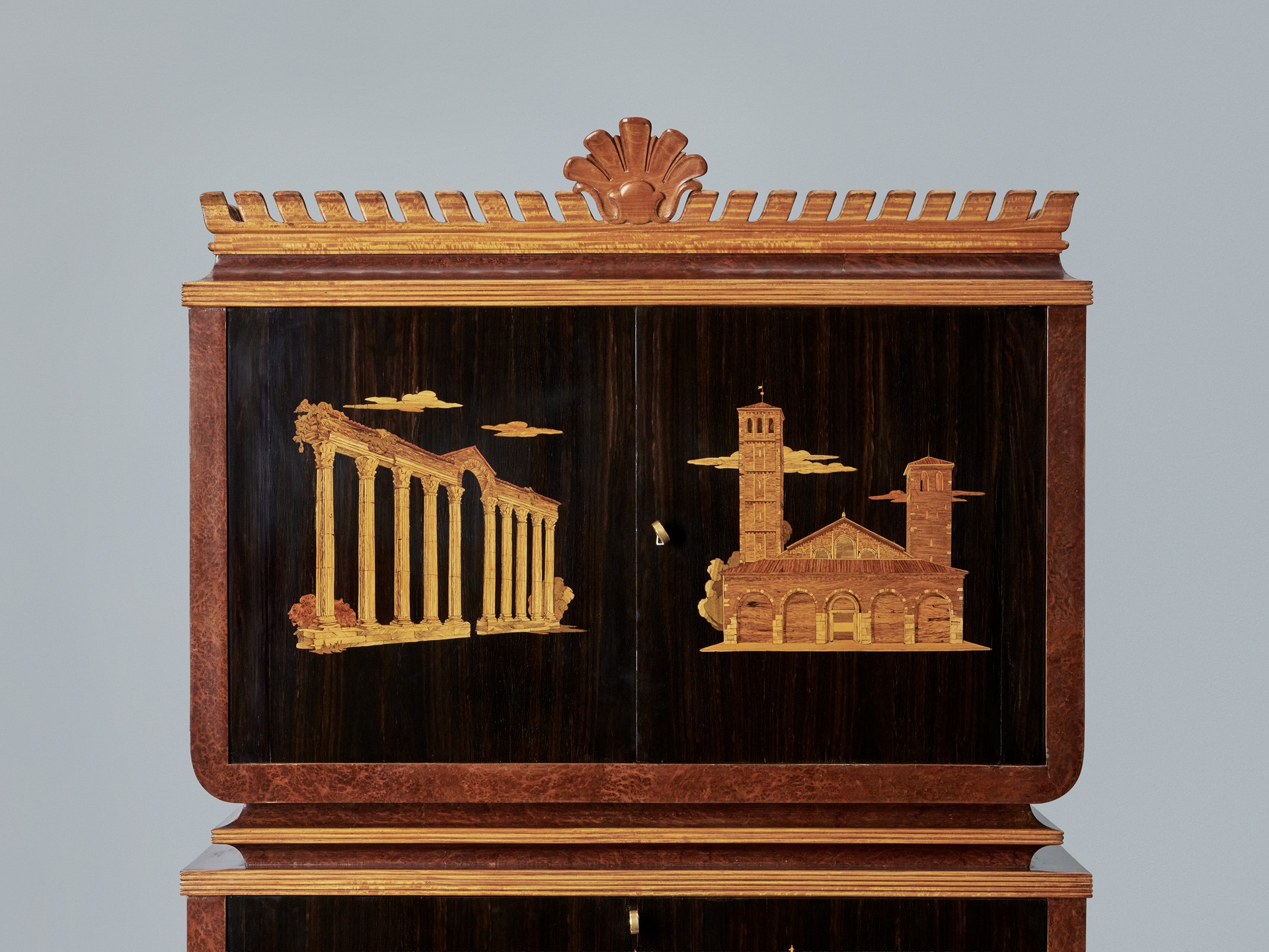 Bar Cabinet image 7