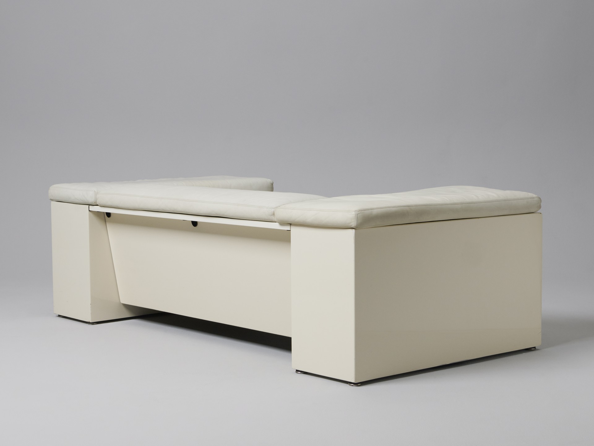 Pair of 'Brigadier' Sofas image 12