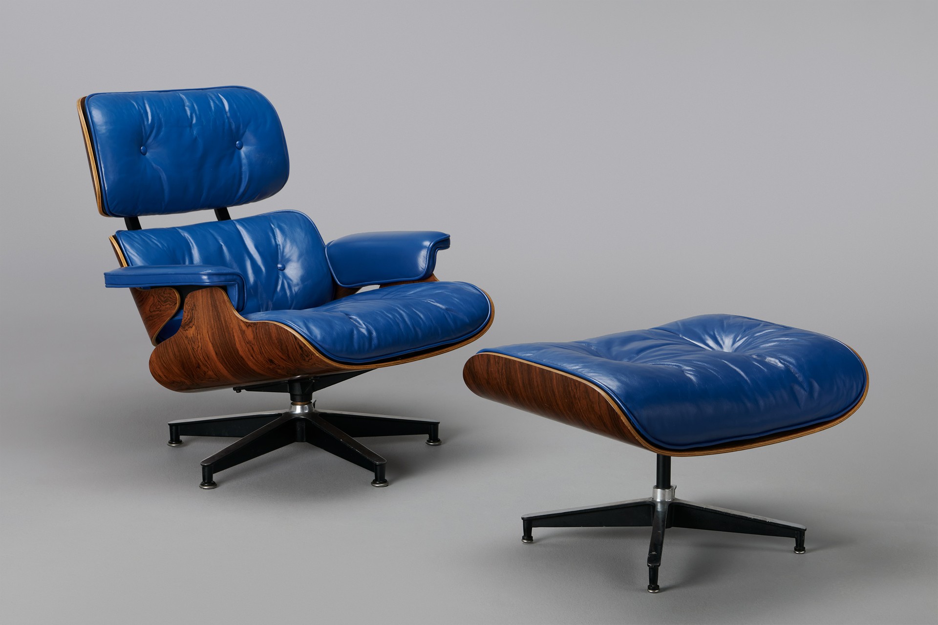 Lounge chair Model No. 670 & Ottoman Model No. 671