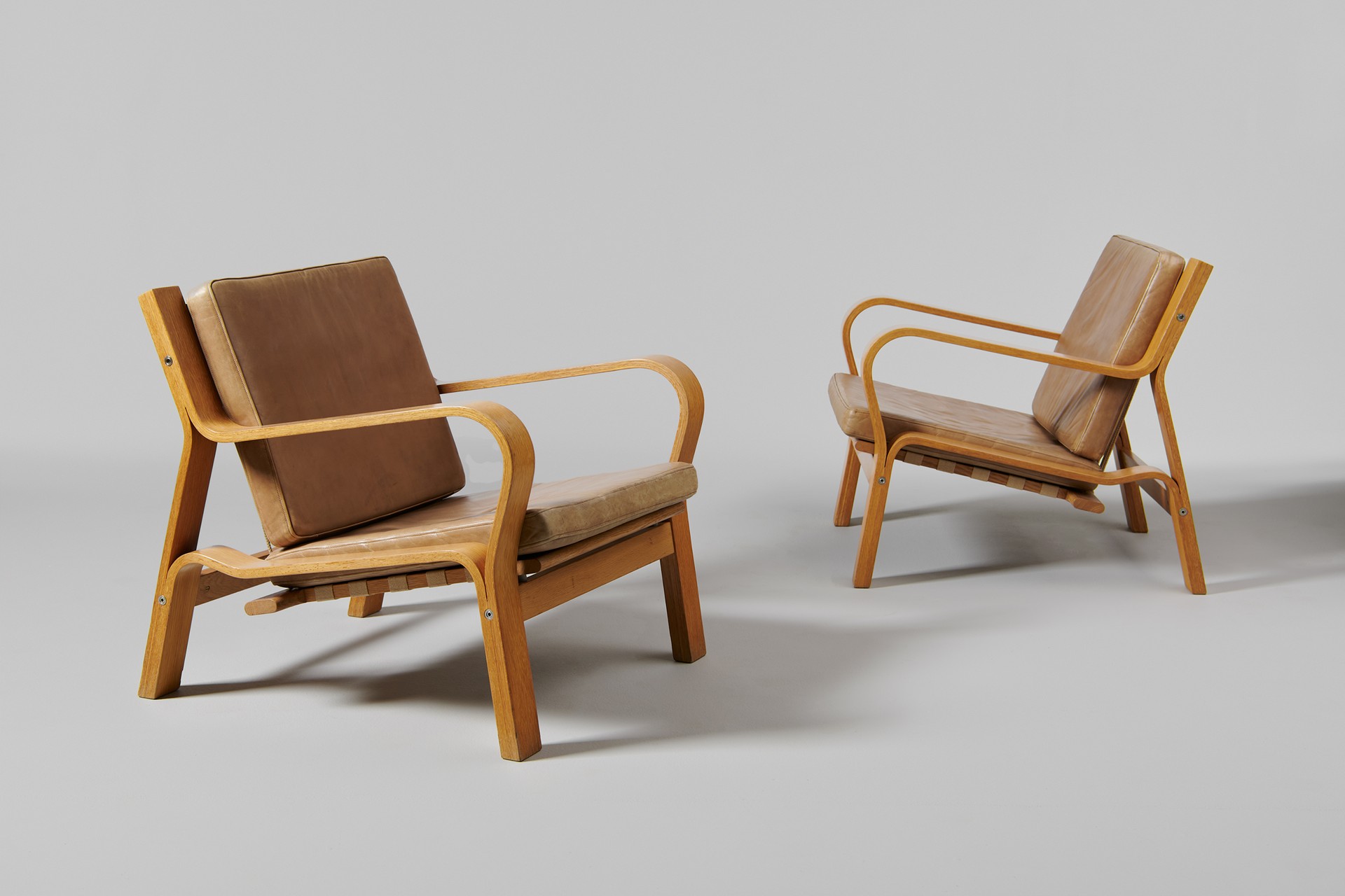 Pair of Easy Chairs Model no. GE 671 image 2