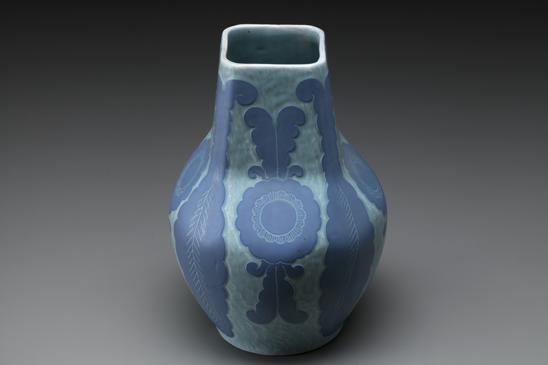 Group of Three Josef Ekberg Vases image 5