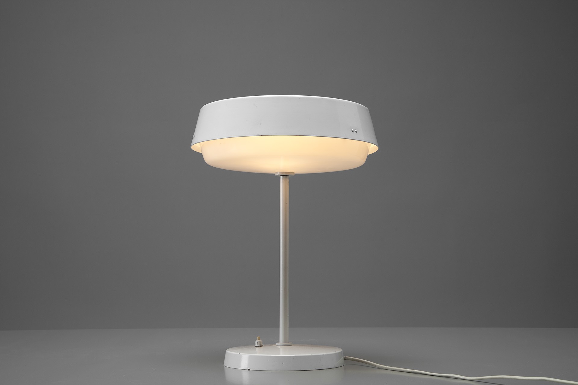 Table Lamp image 3