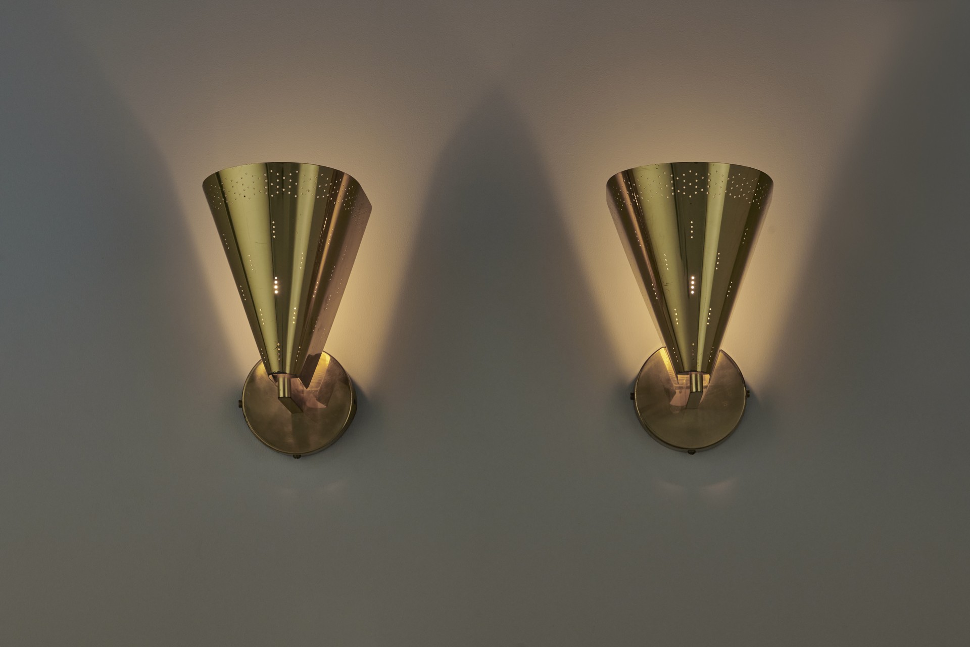 Pair of Wall Lamps image 4