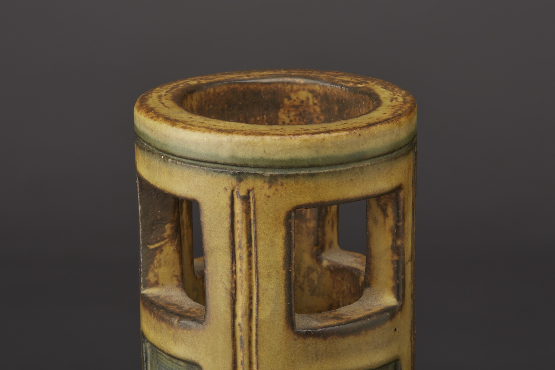Vase image 4