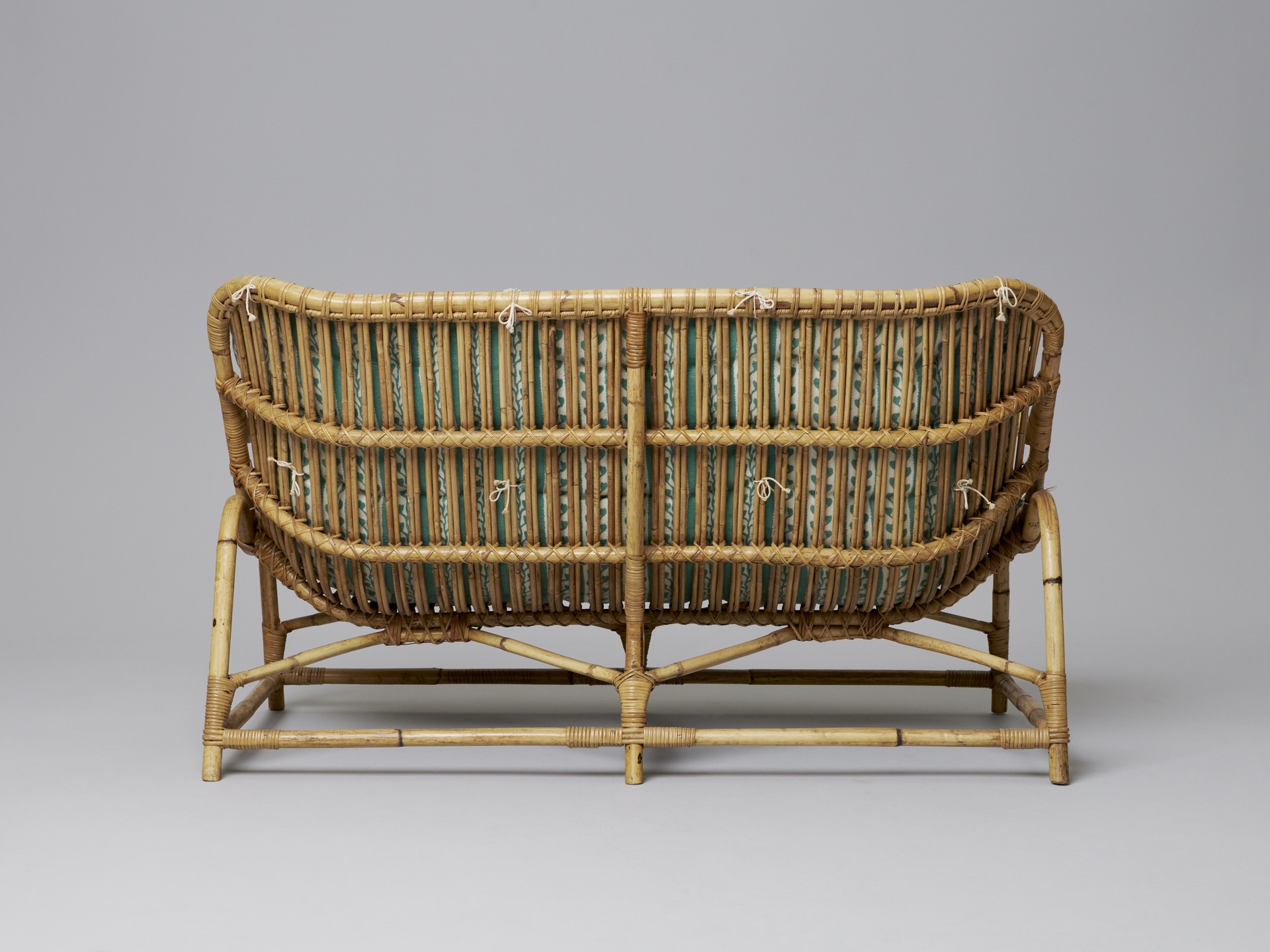 Sofa image 4