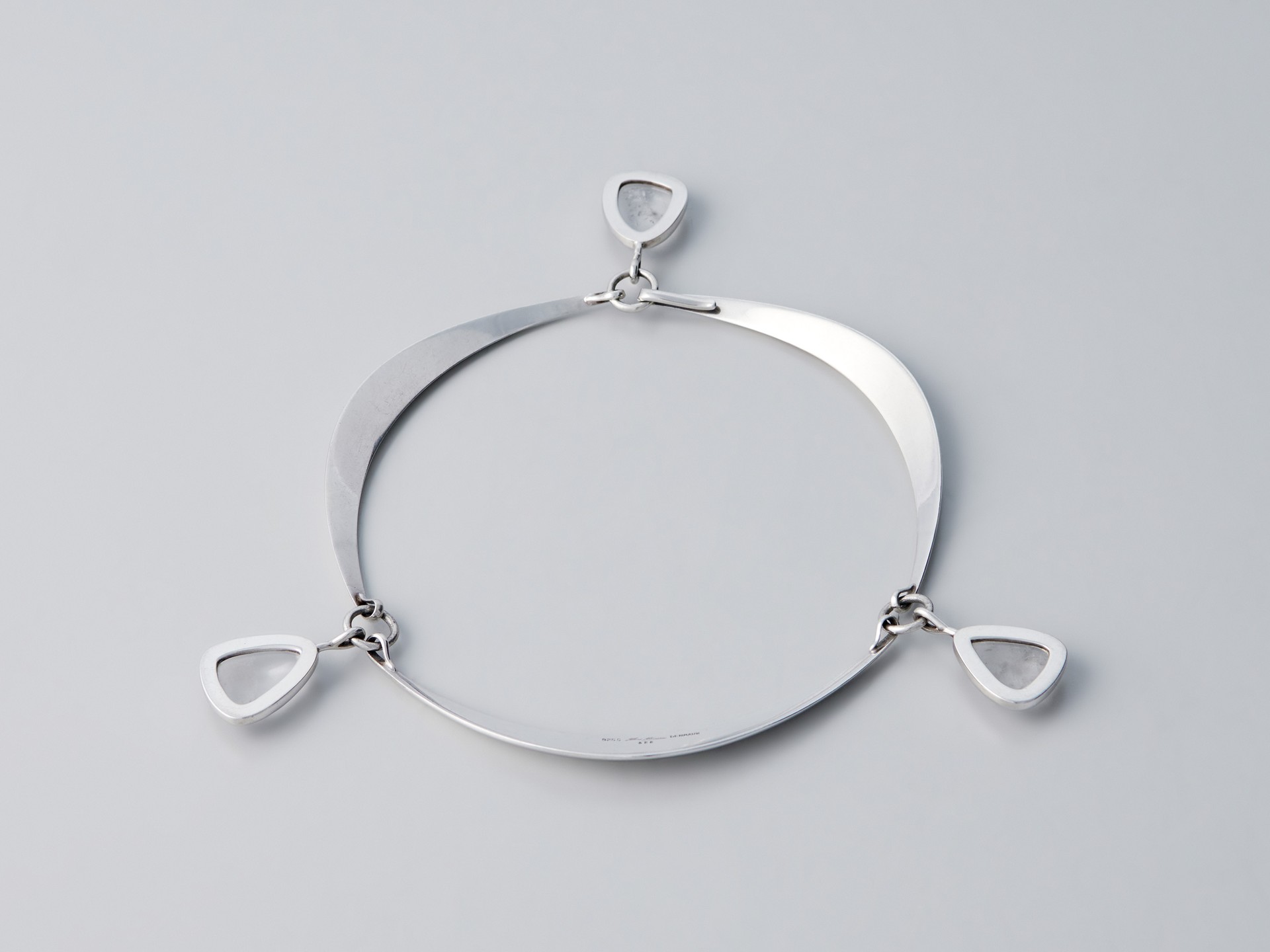 Necklace image 4