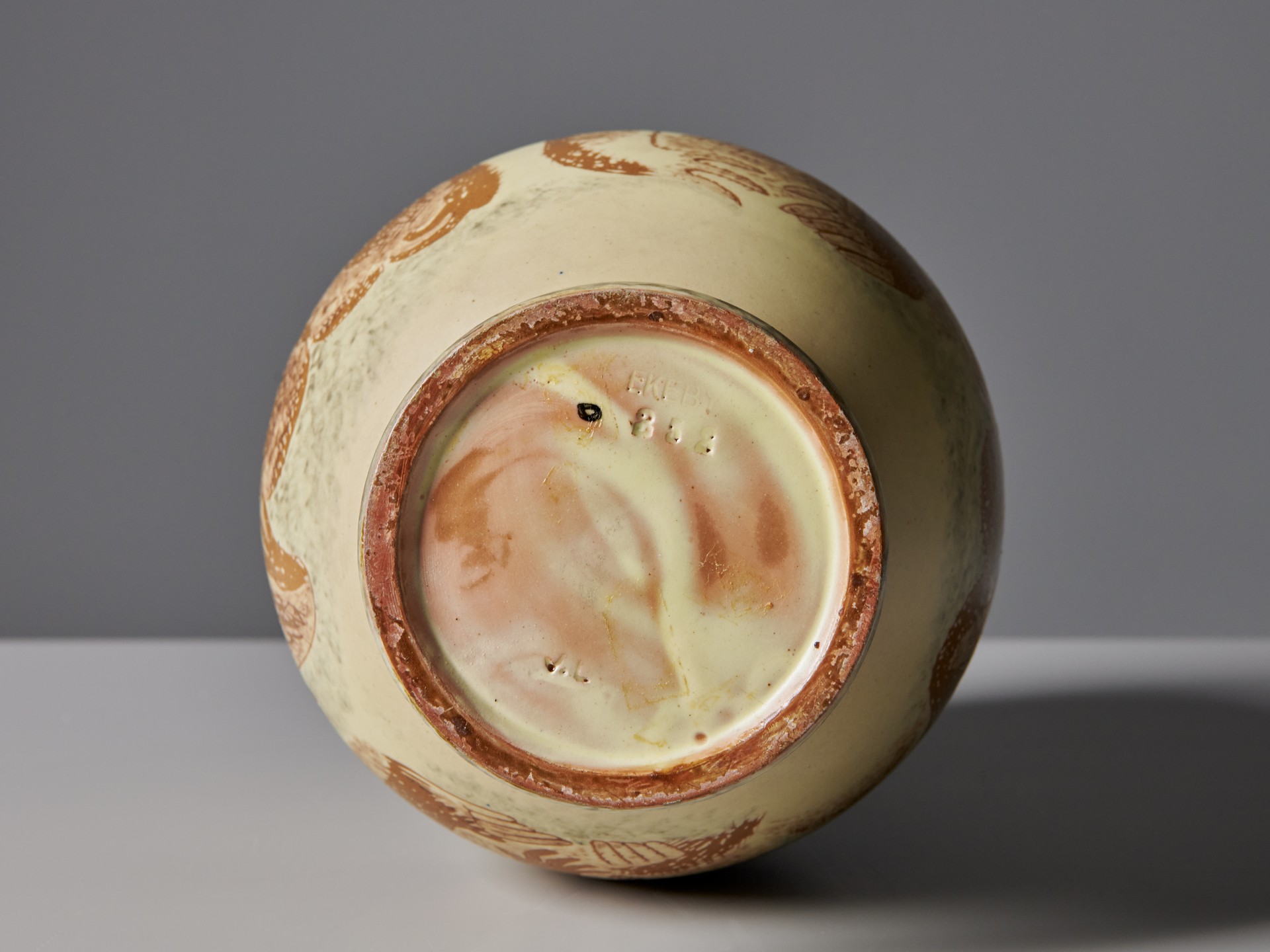 Vase image 7