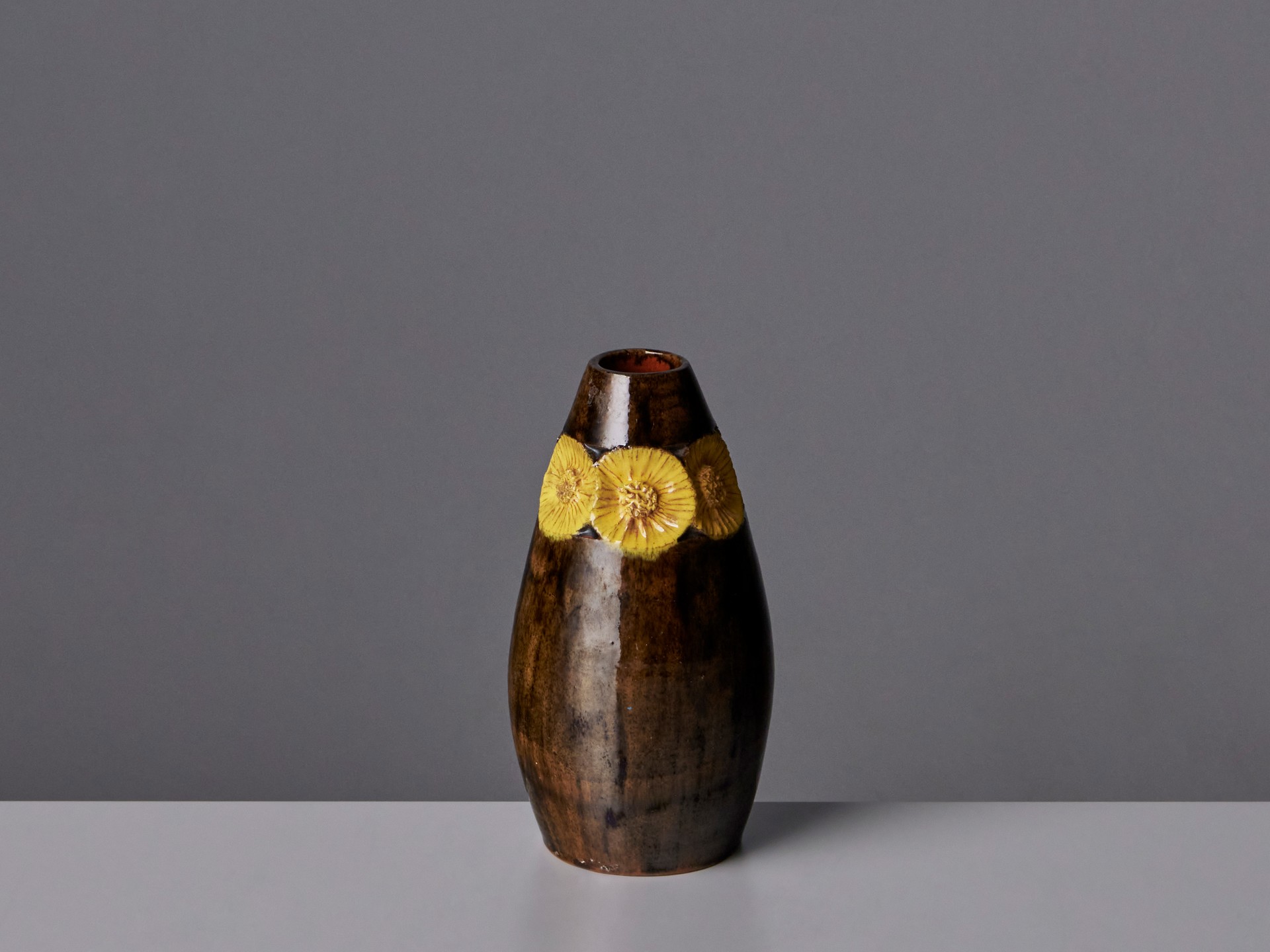 Vase image 3