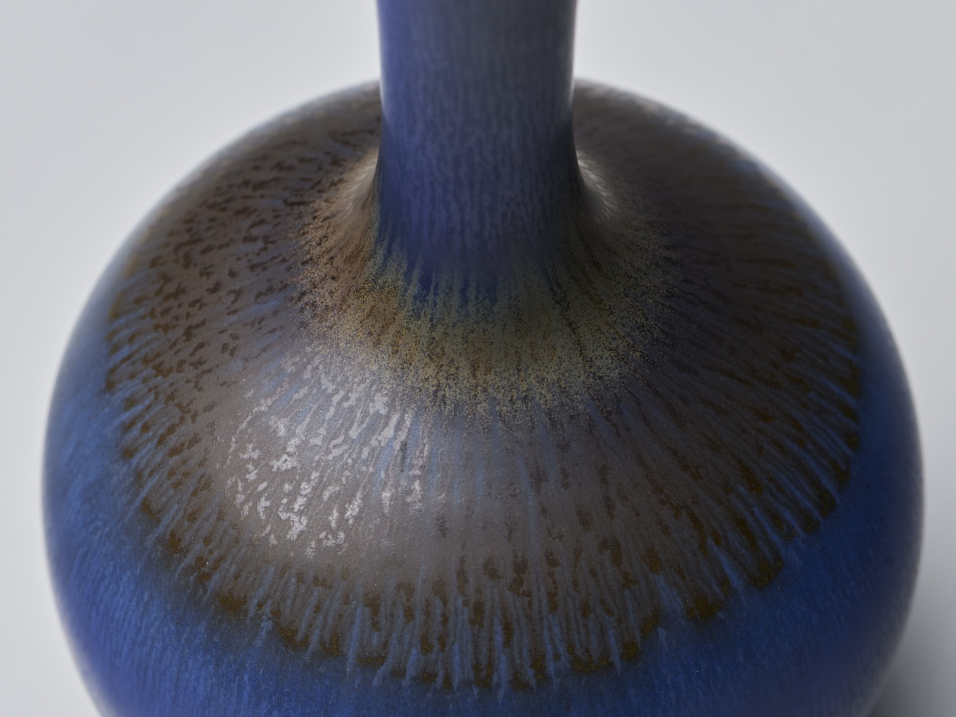 Group of Three Large Vases image 16