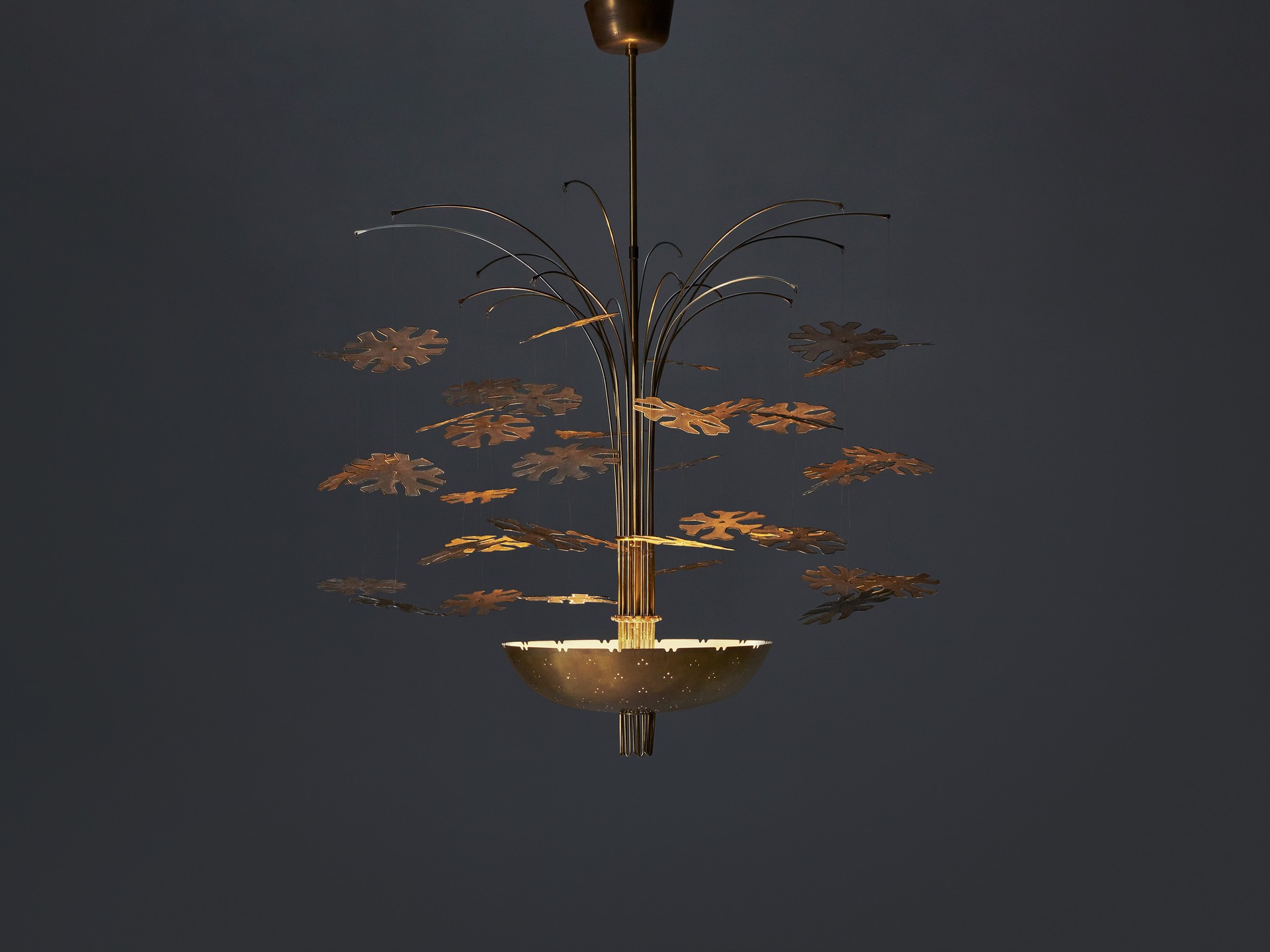 'Snowflake' Chandlier image 4