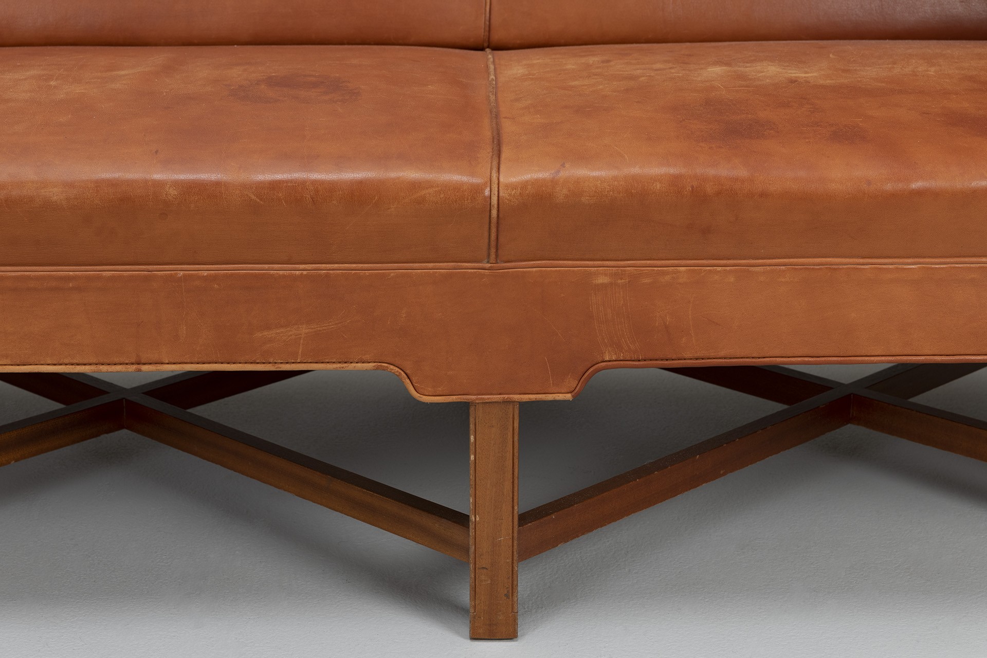 Sofa, Model no. 4118 image 6