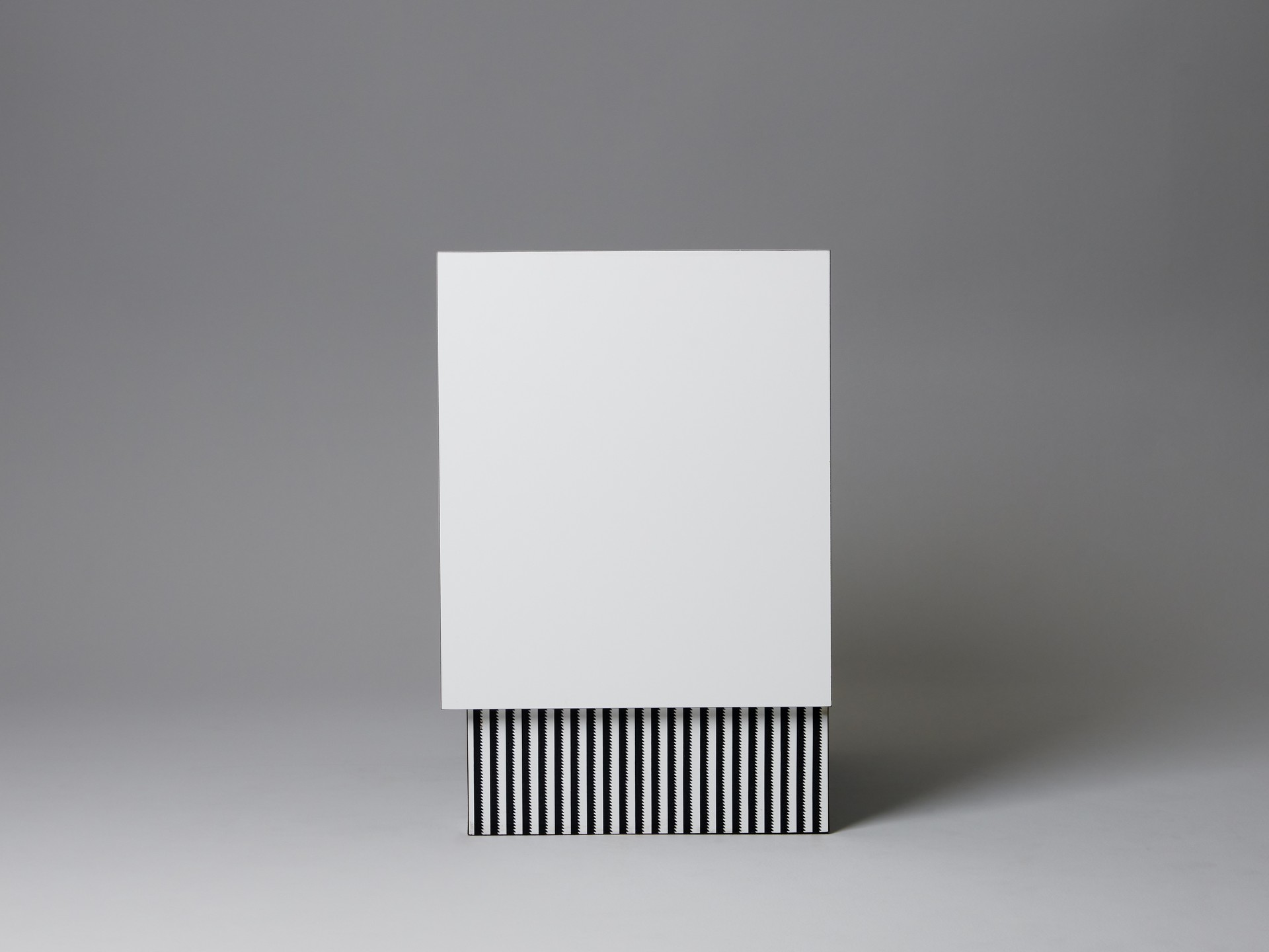 'Atlantic' Chest of Drawers image 3