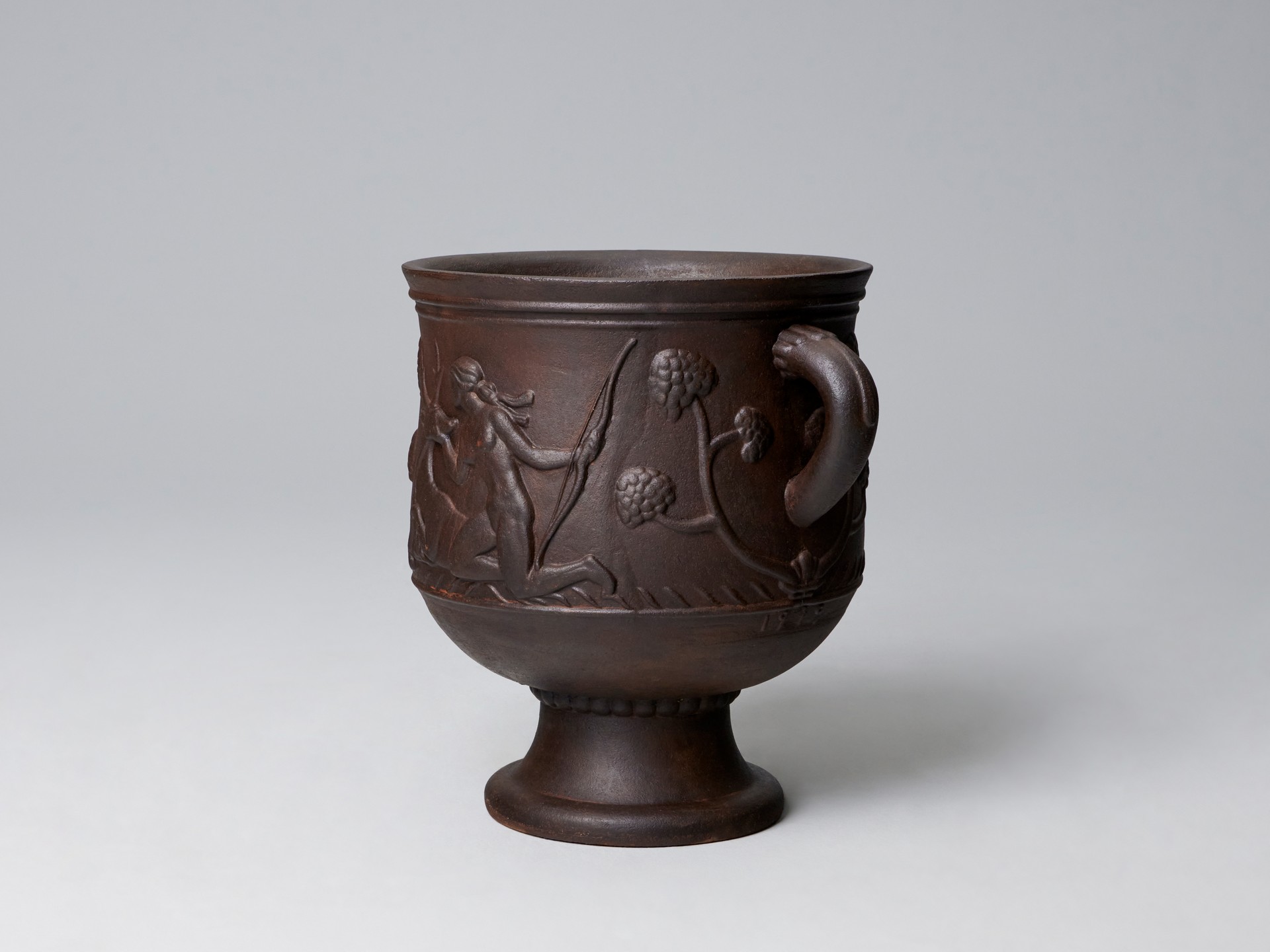 Diana Urn image 2