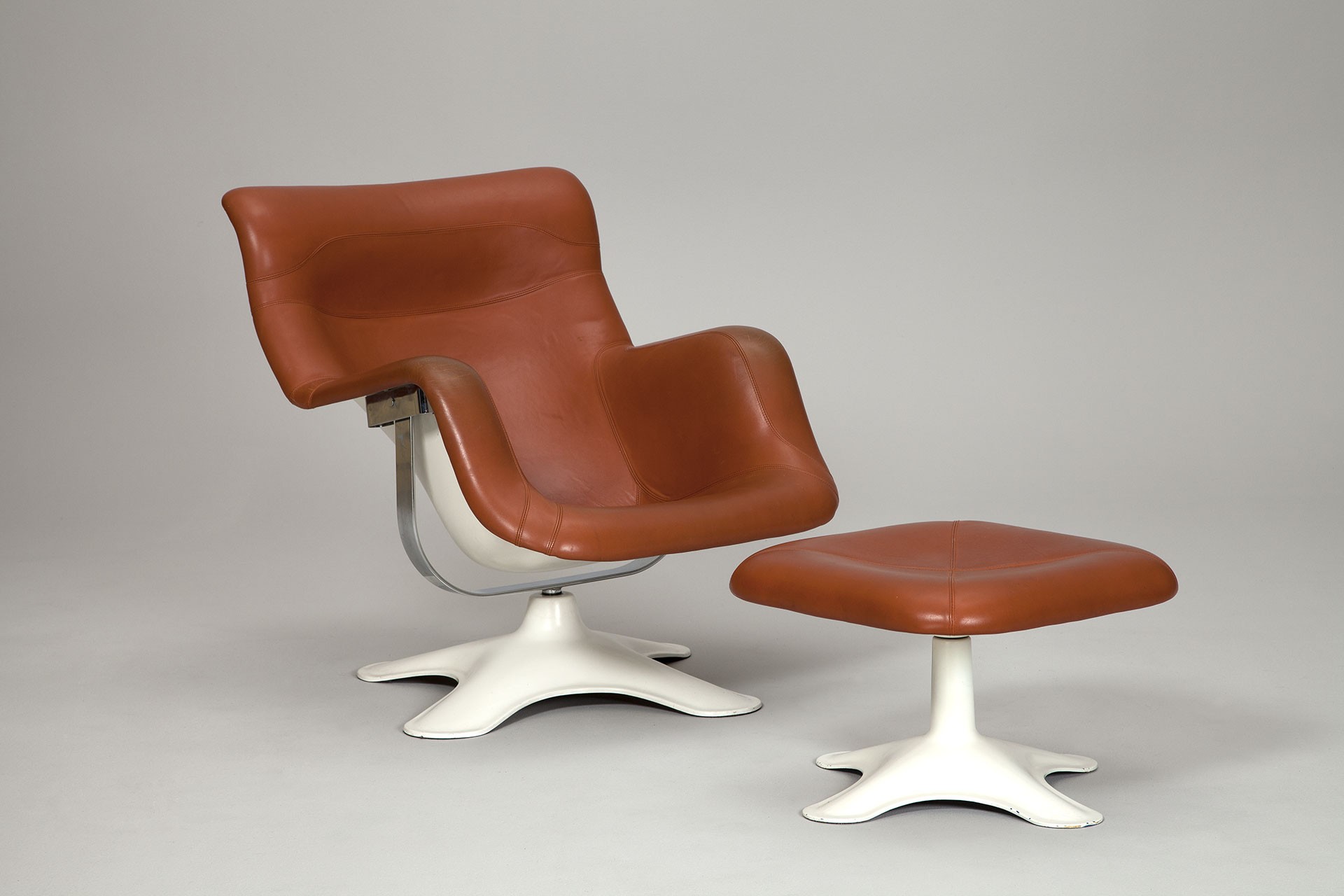 'Karuselli' Easy Chair with Ottoman