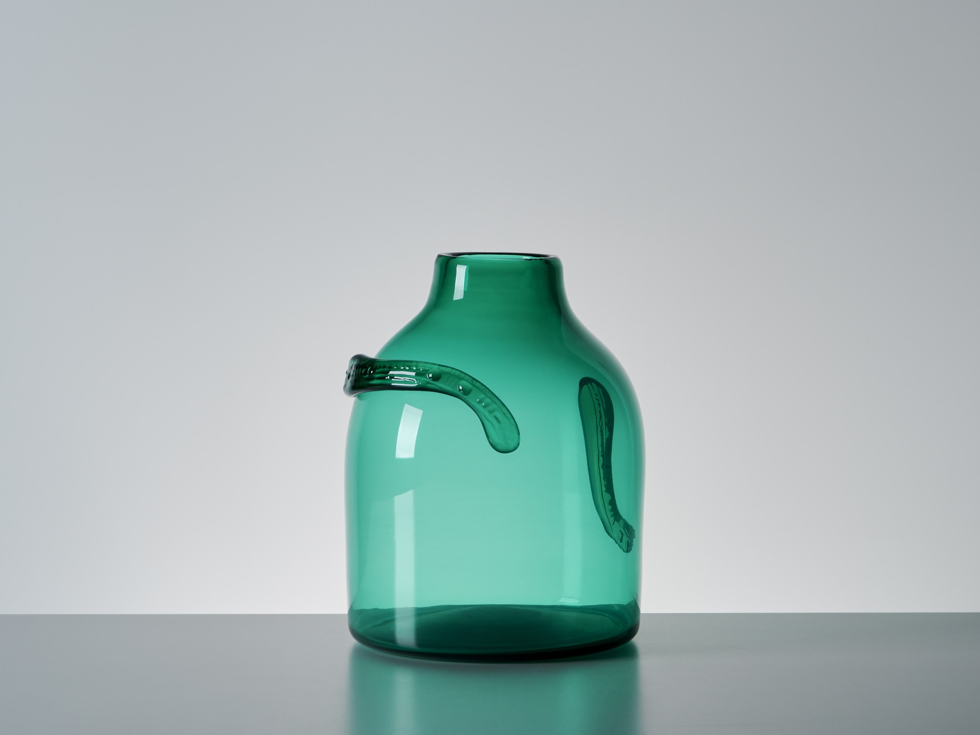 Vase image 4
