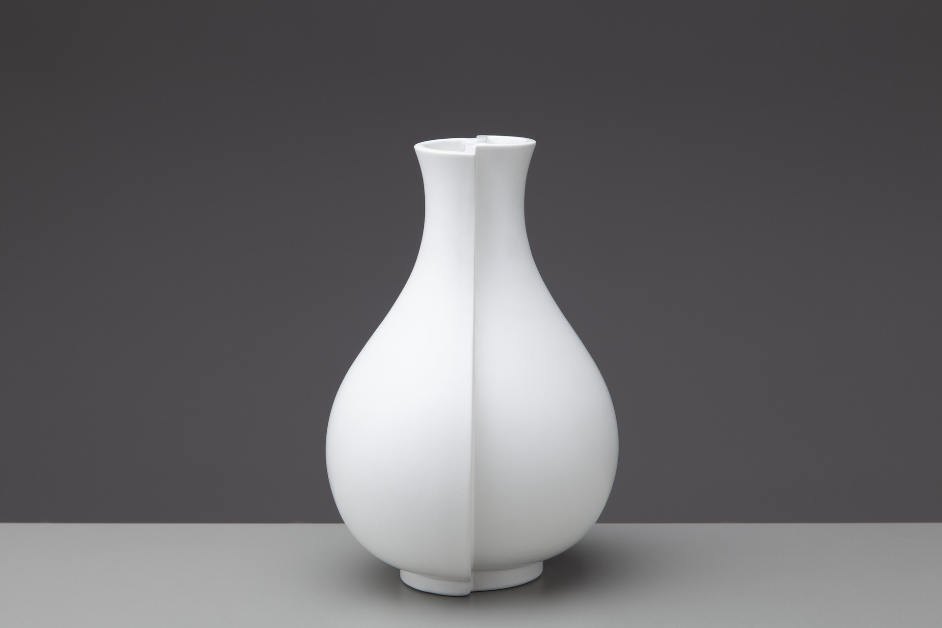 "Surrea" Vase image 2