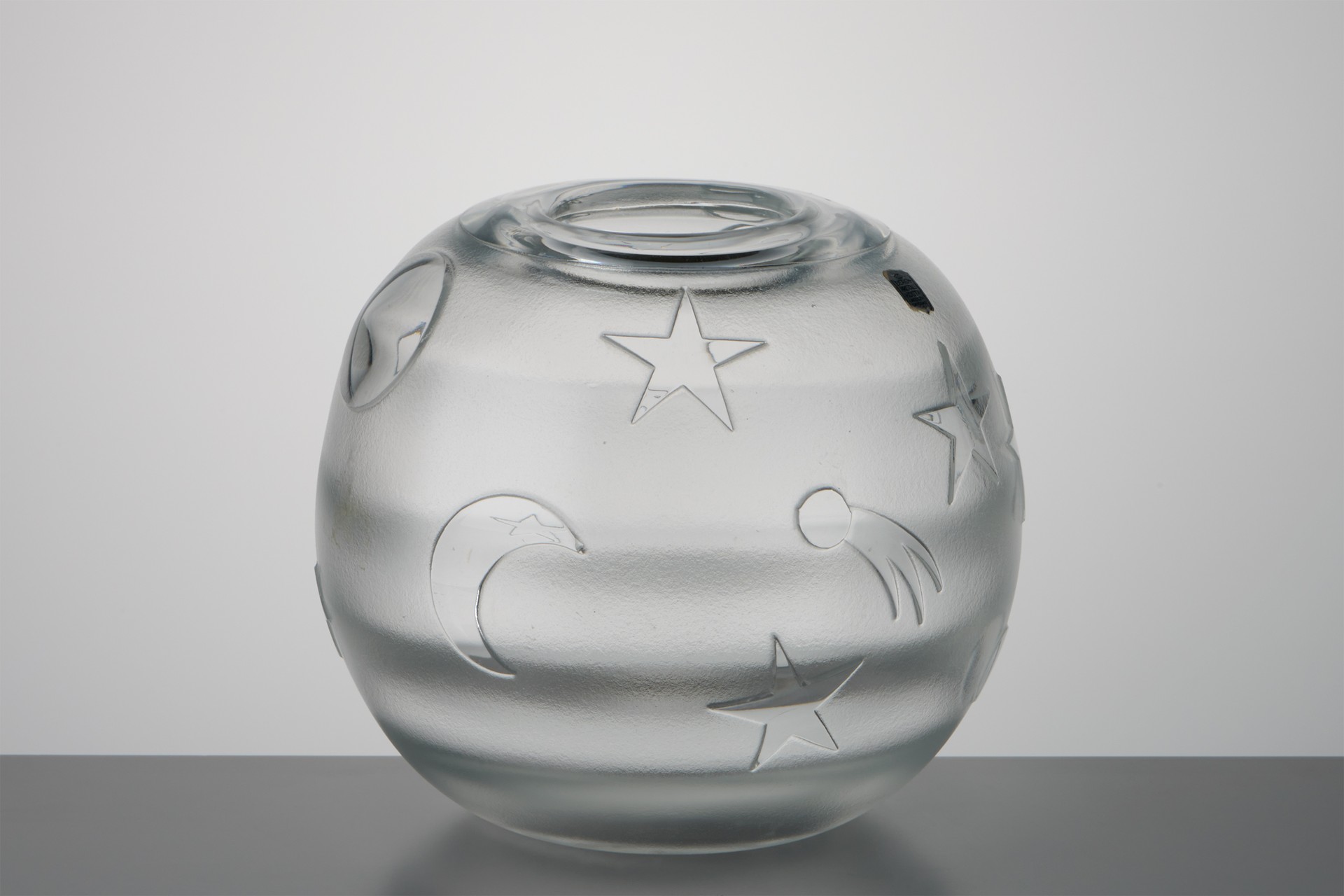 Vase image 3