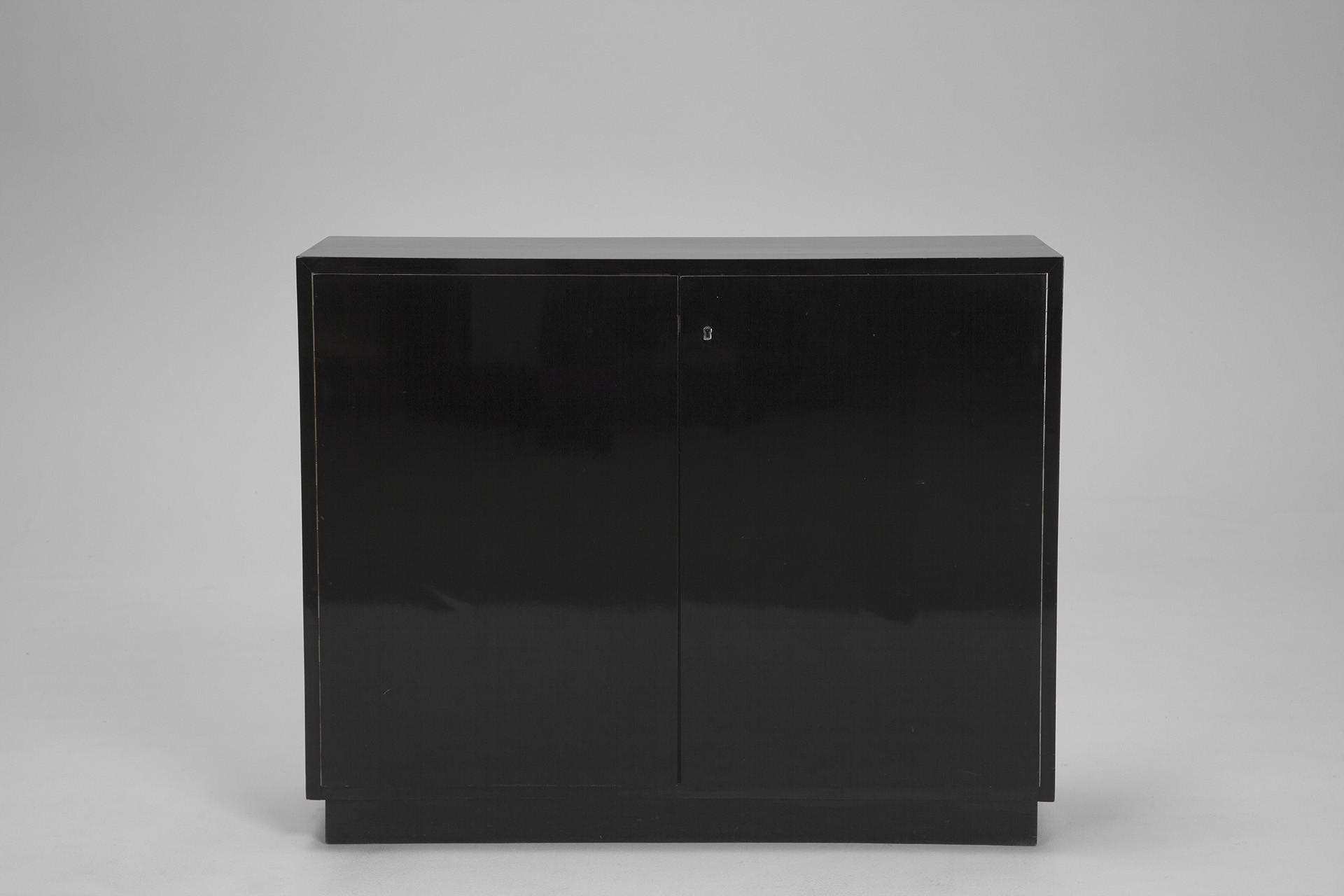 Cabinet image 2