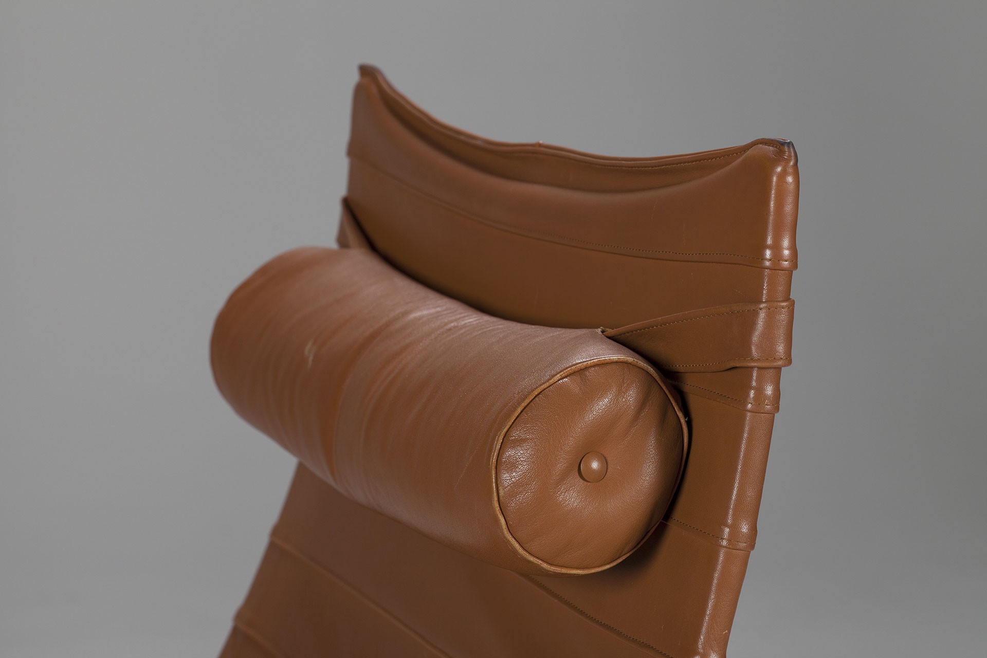 Pair of PK20 Chairs image 3