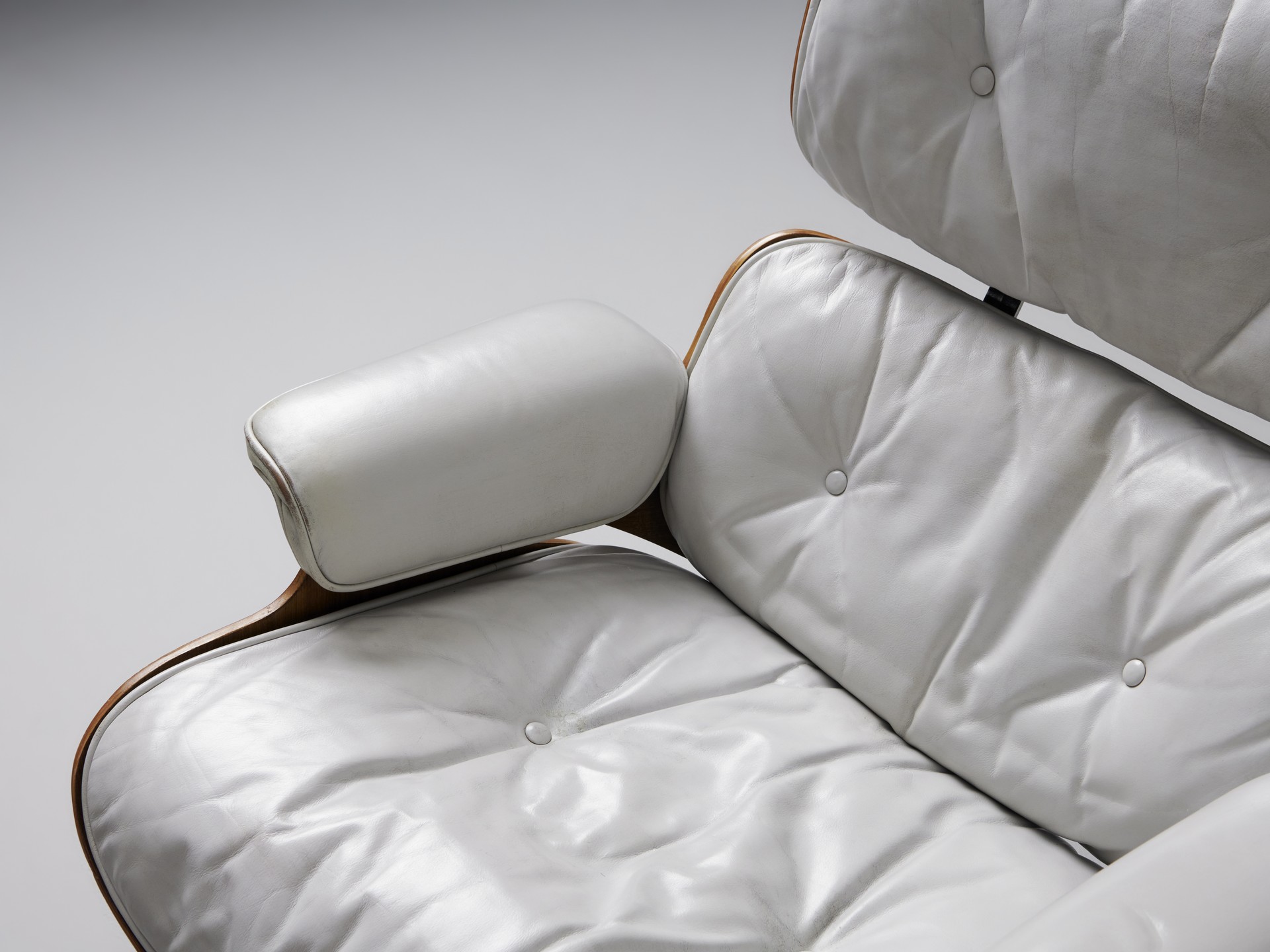 Lounge Chair and Ottoman image 7