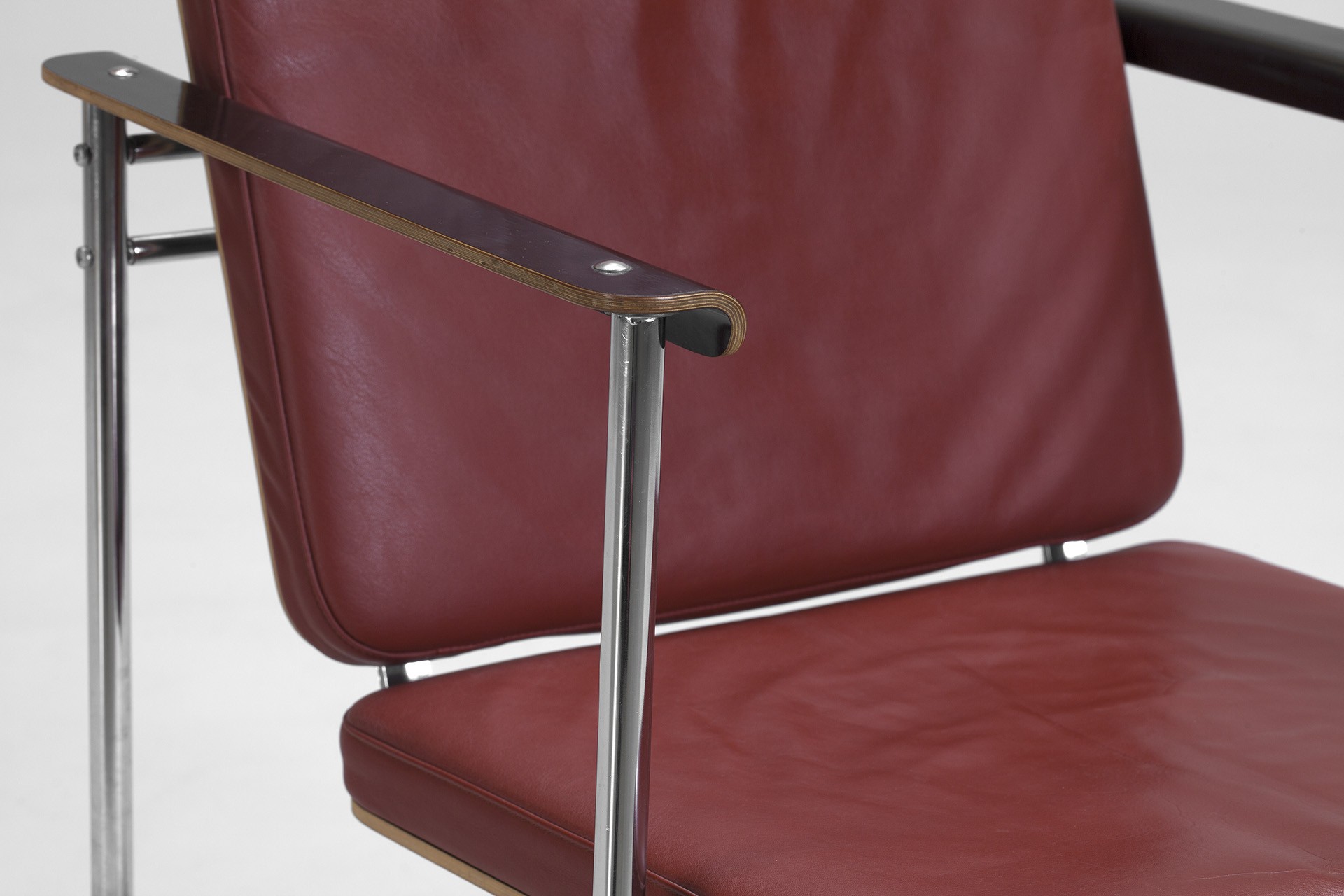 Armchairs image 3
