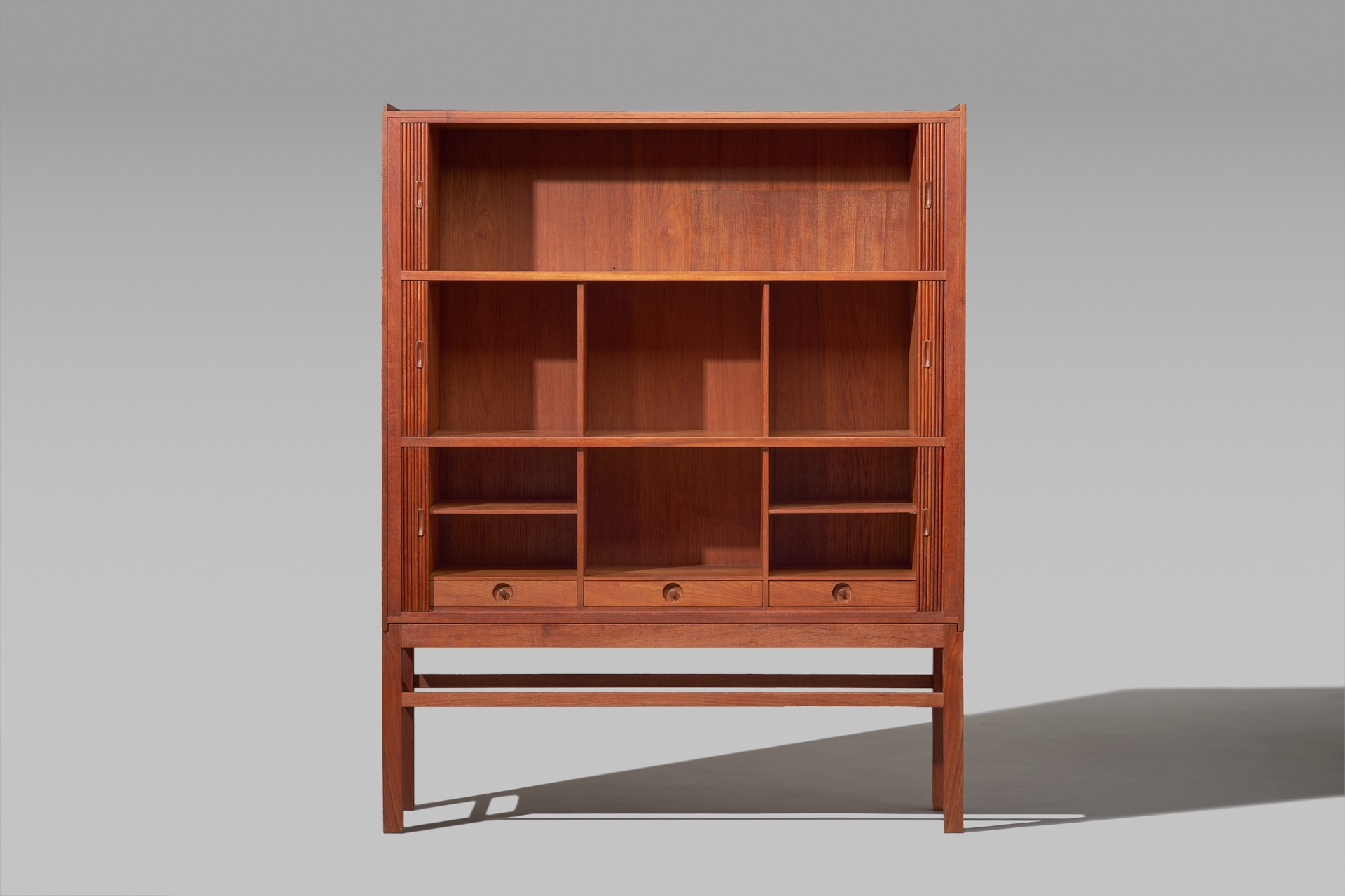 Unique Cabinet image 6
