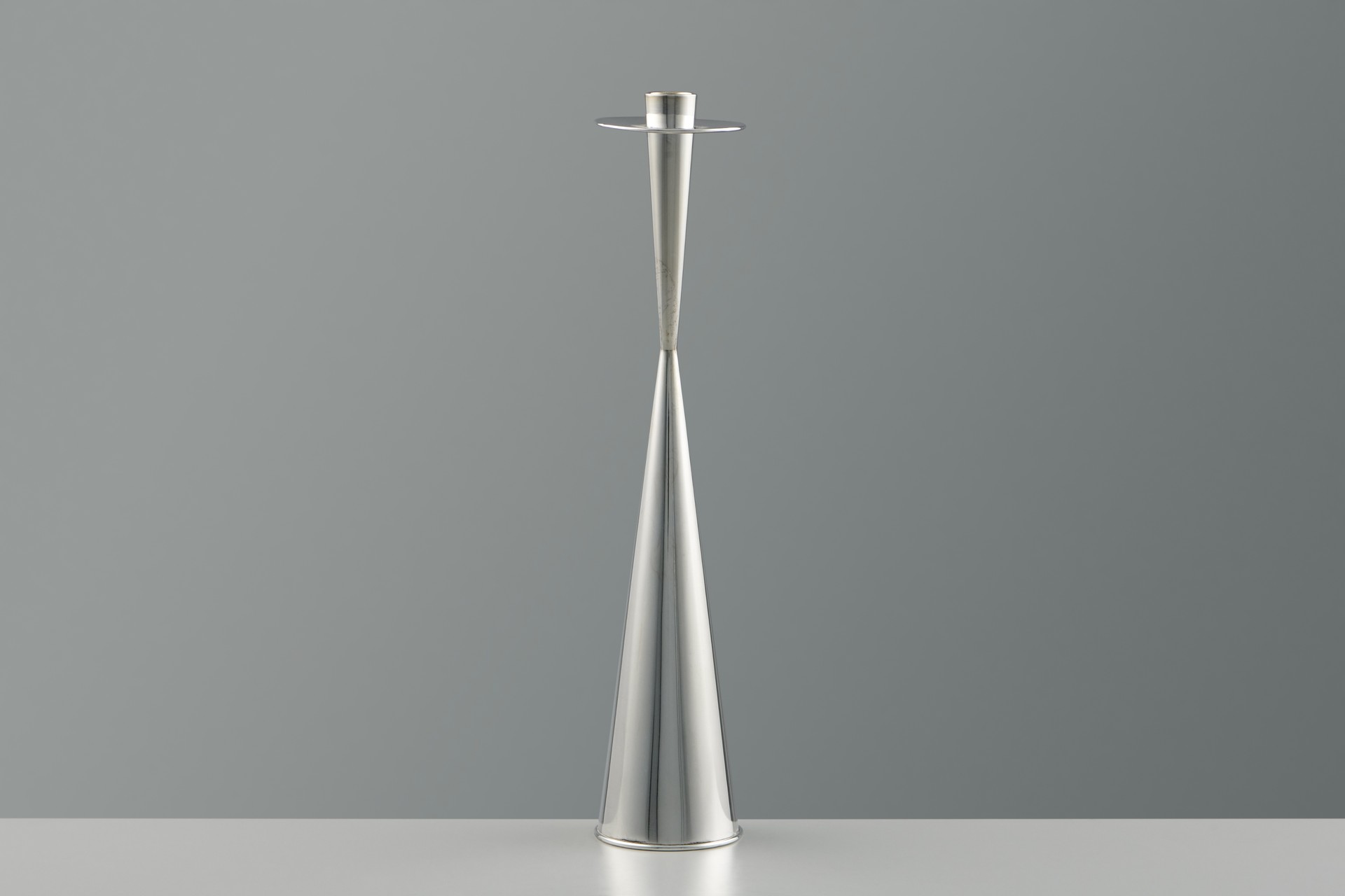 Set of Eight Candlesticks image 2