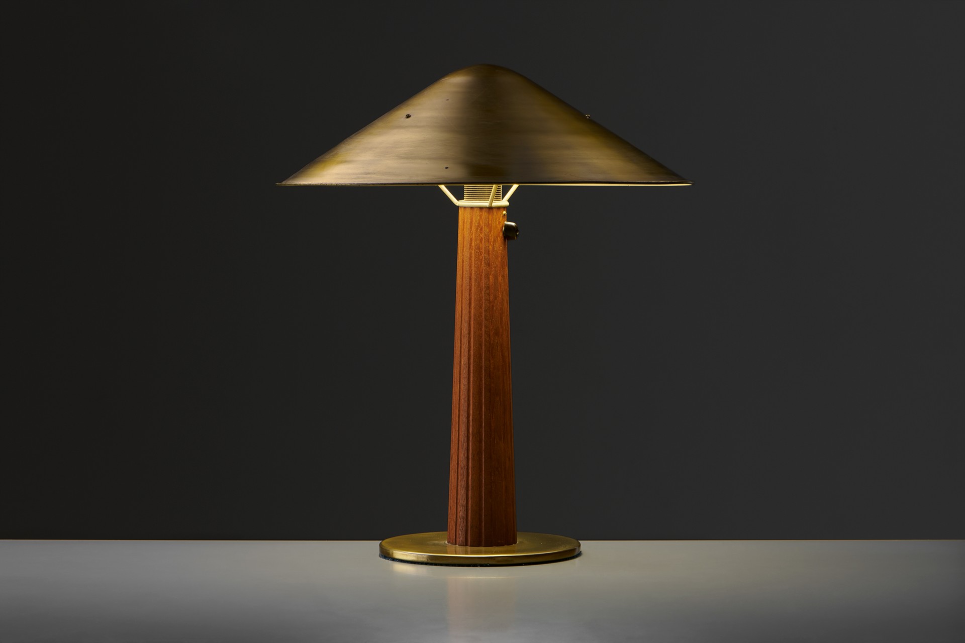 Table Lamp, Model no. 714 image 2