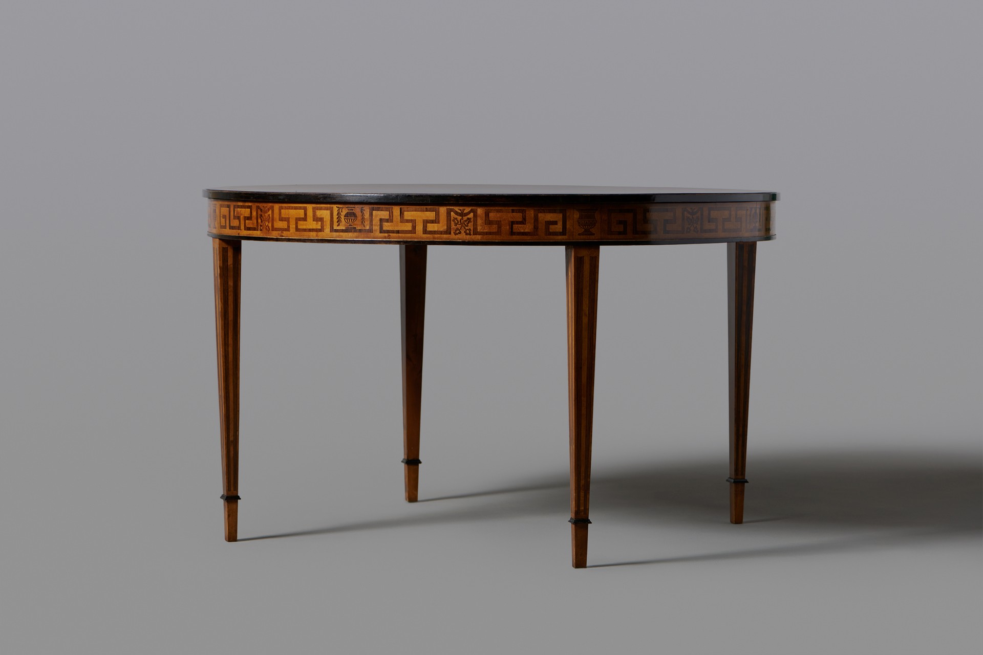 Dining Table image 2