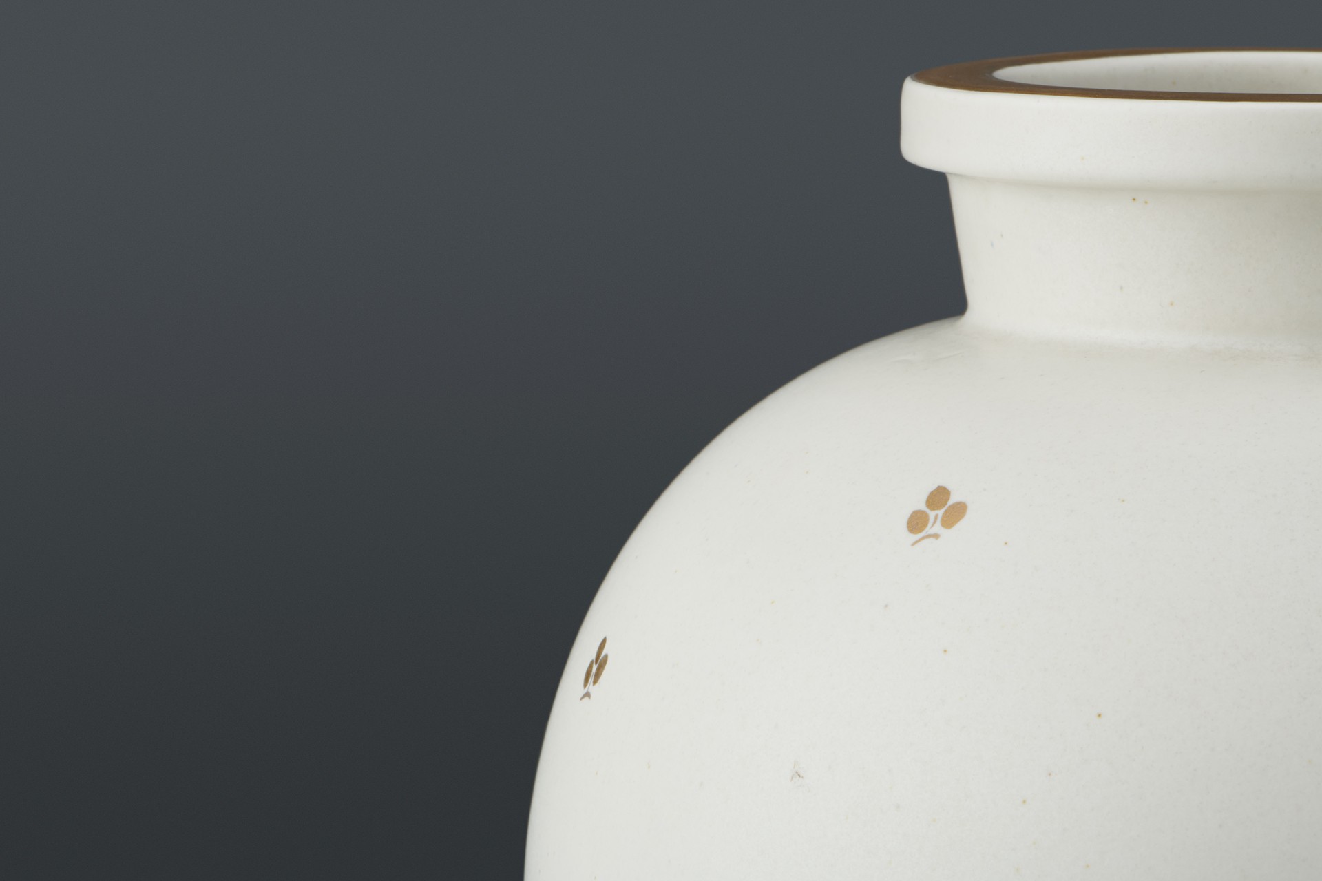 'Carrara' Vase image 2
