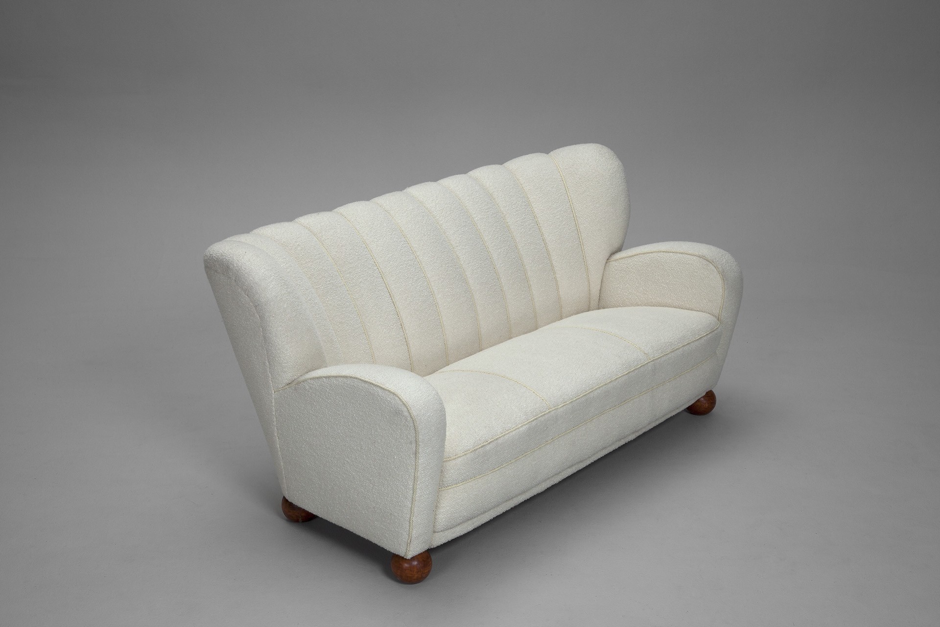 Sofa image 5