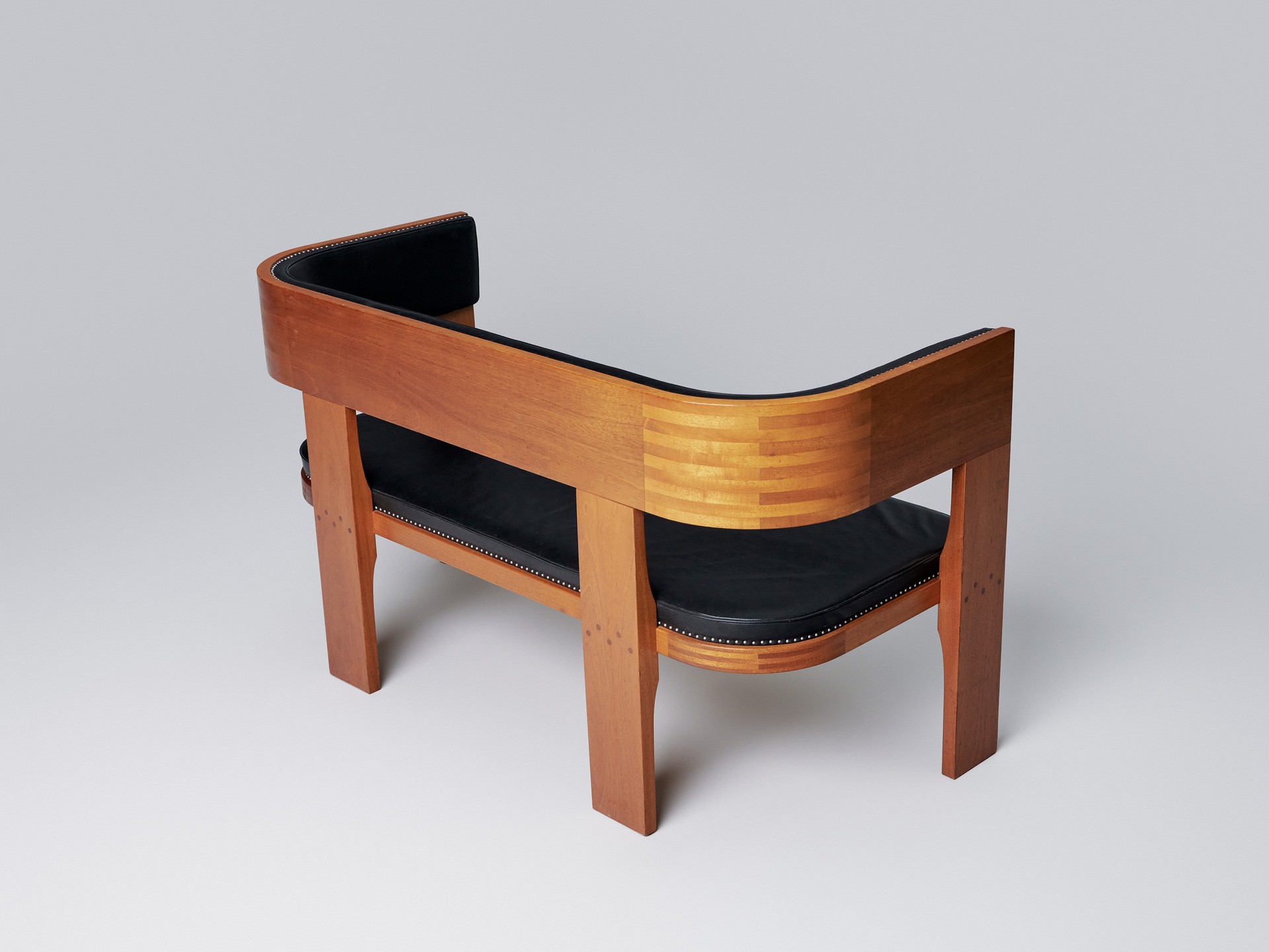 Sofa image 4