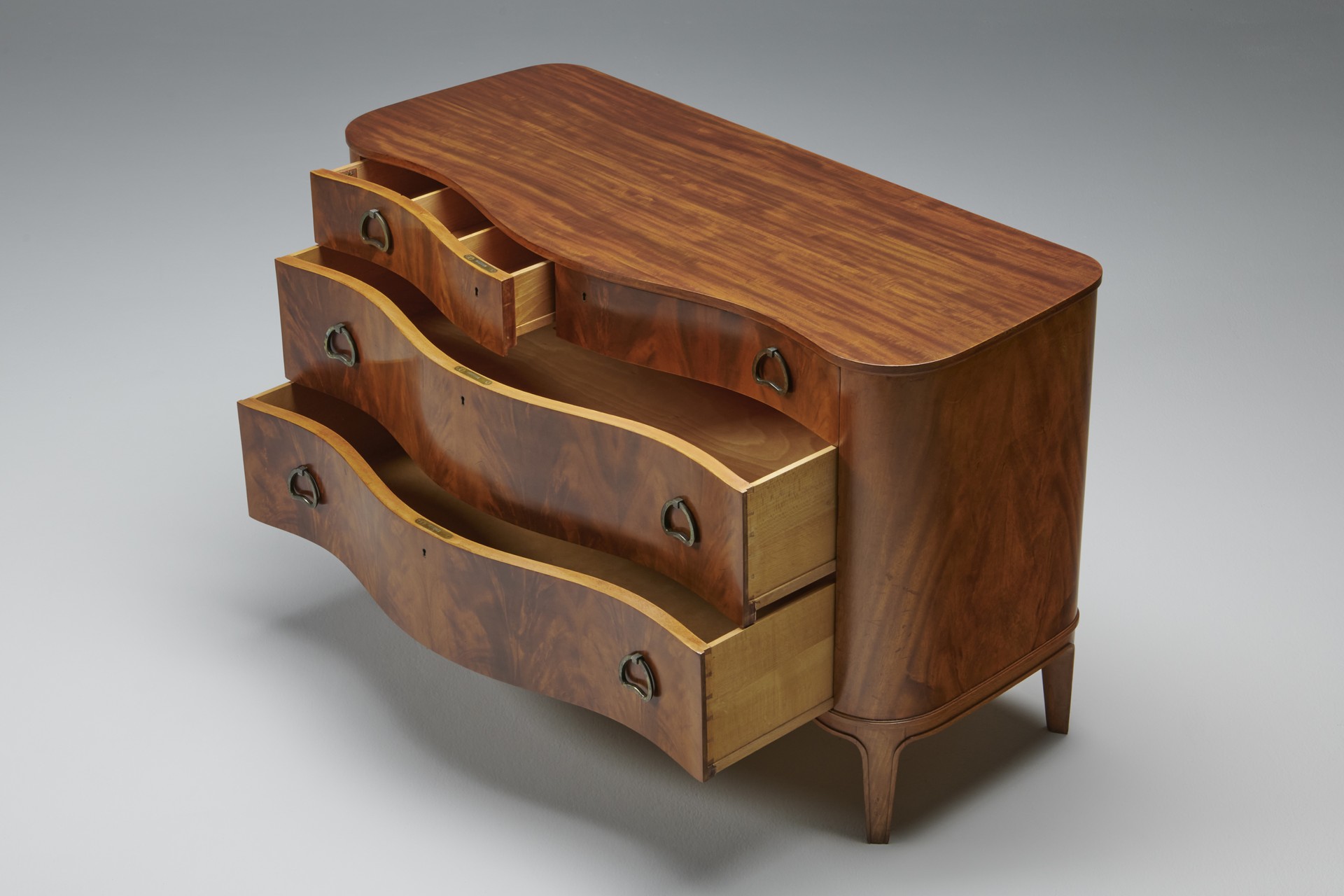 Chest of Drawers image 3