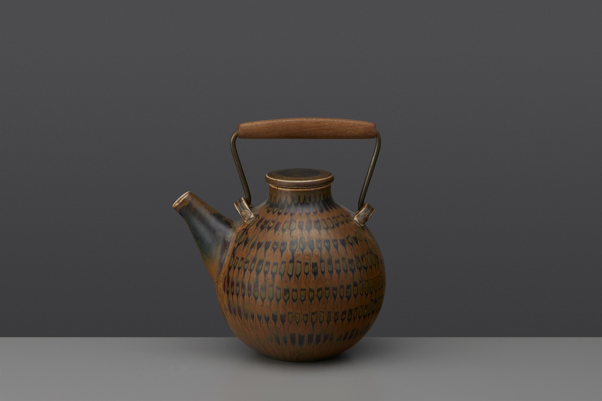 Four Teapots image 4
